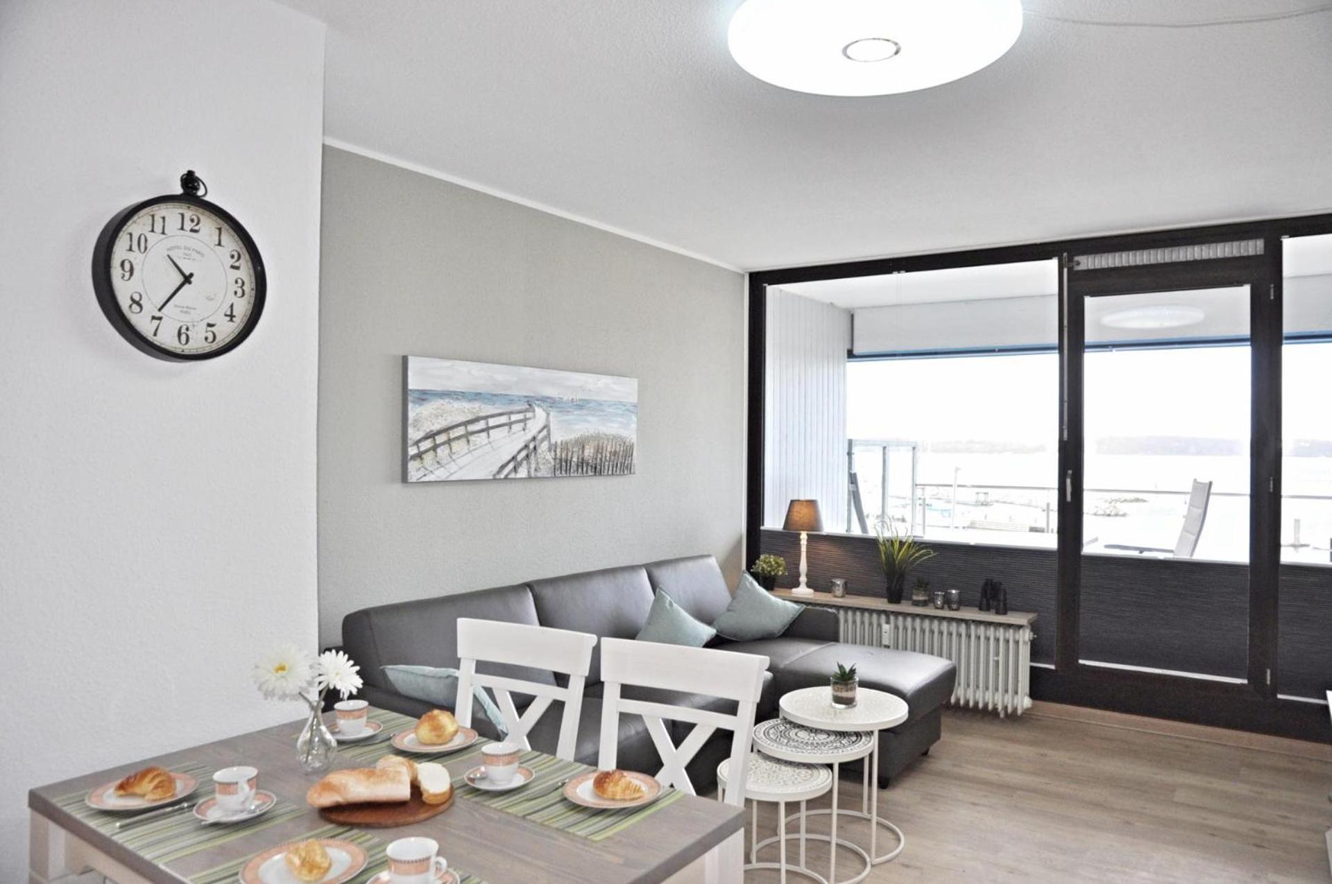 Apartment with Sea View photo 3