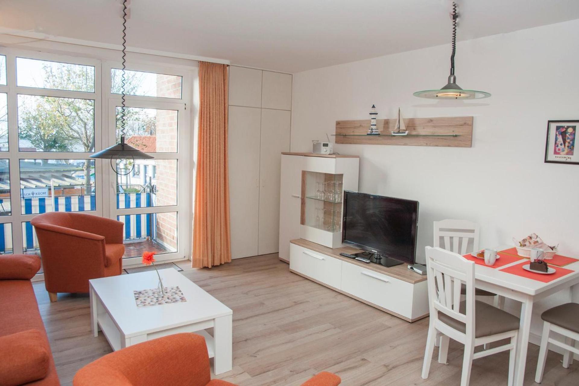 Apartment with Balcony photo 1