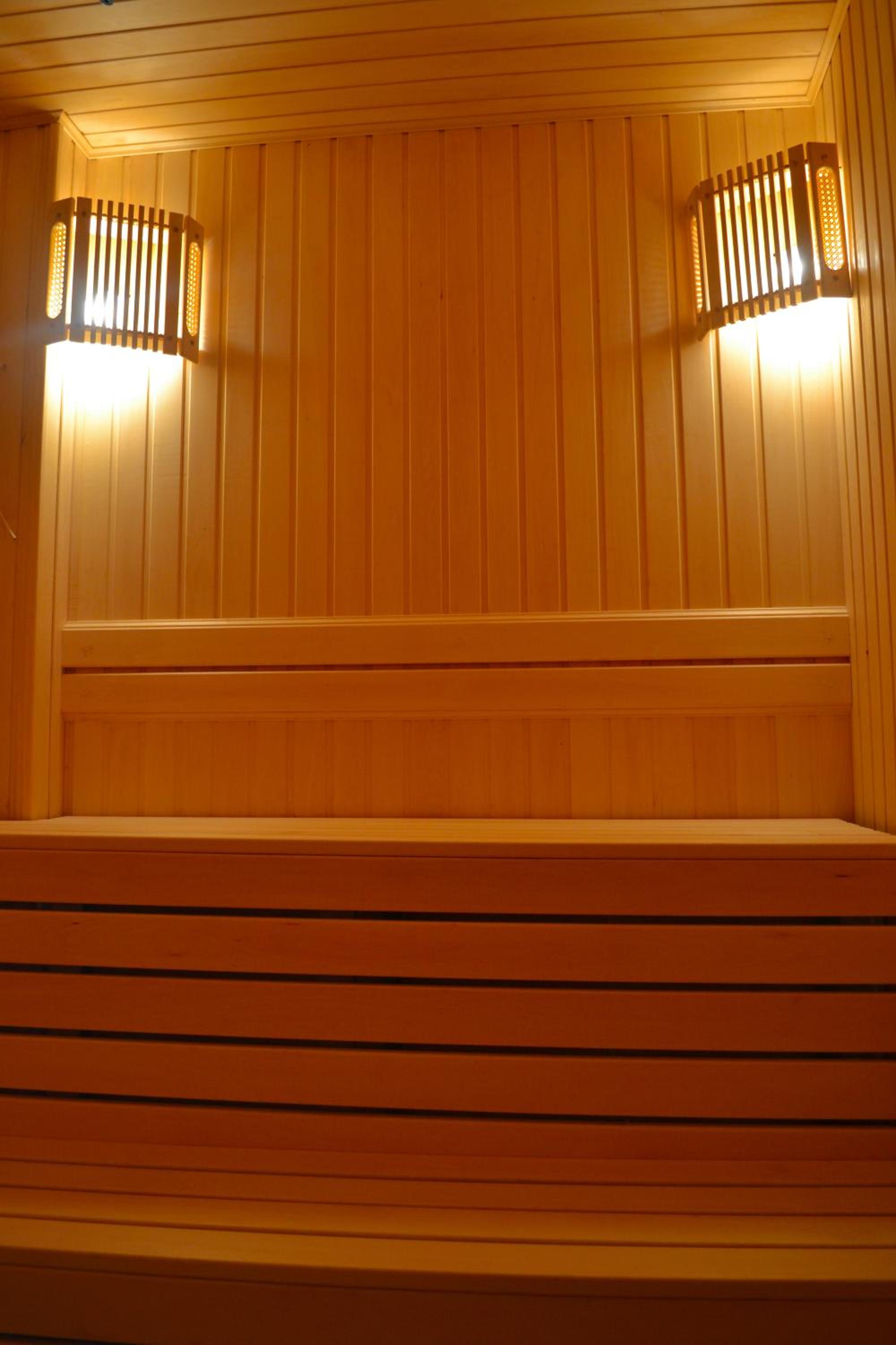 Deluxe King Room photo 3