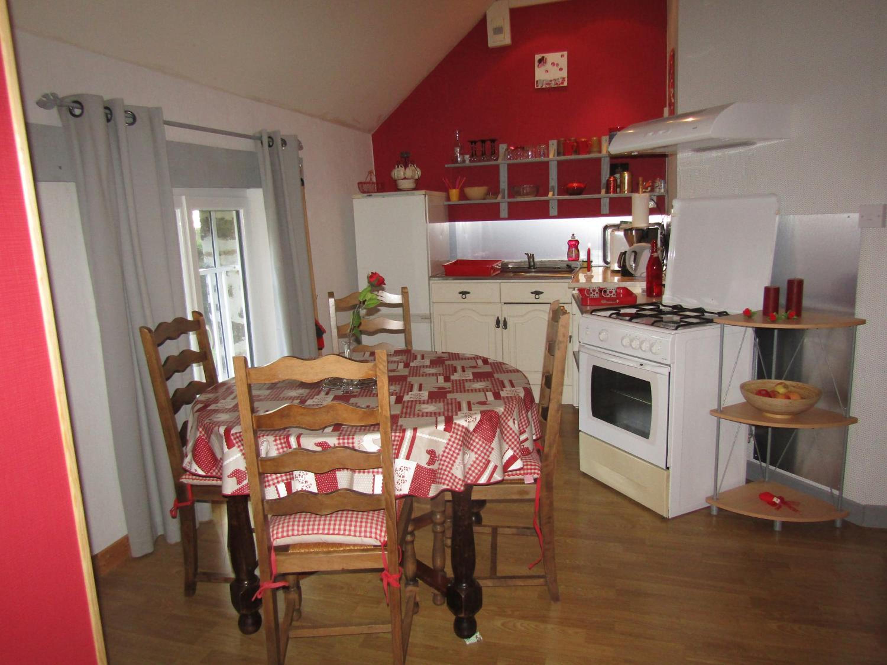 Three-Bedroom House - Photo 1