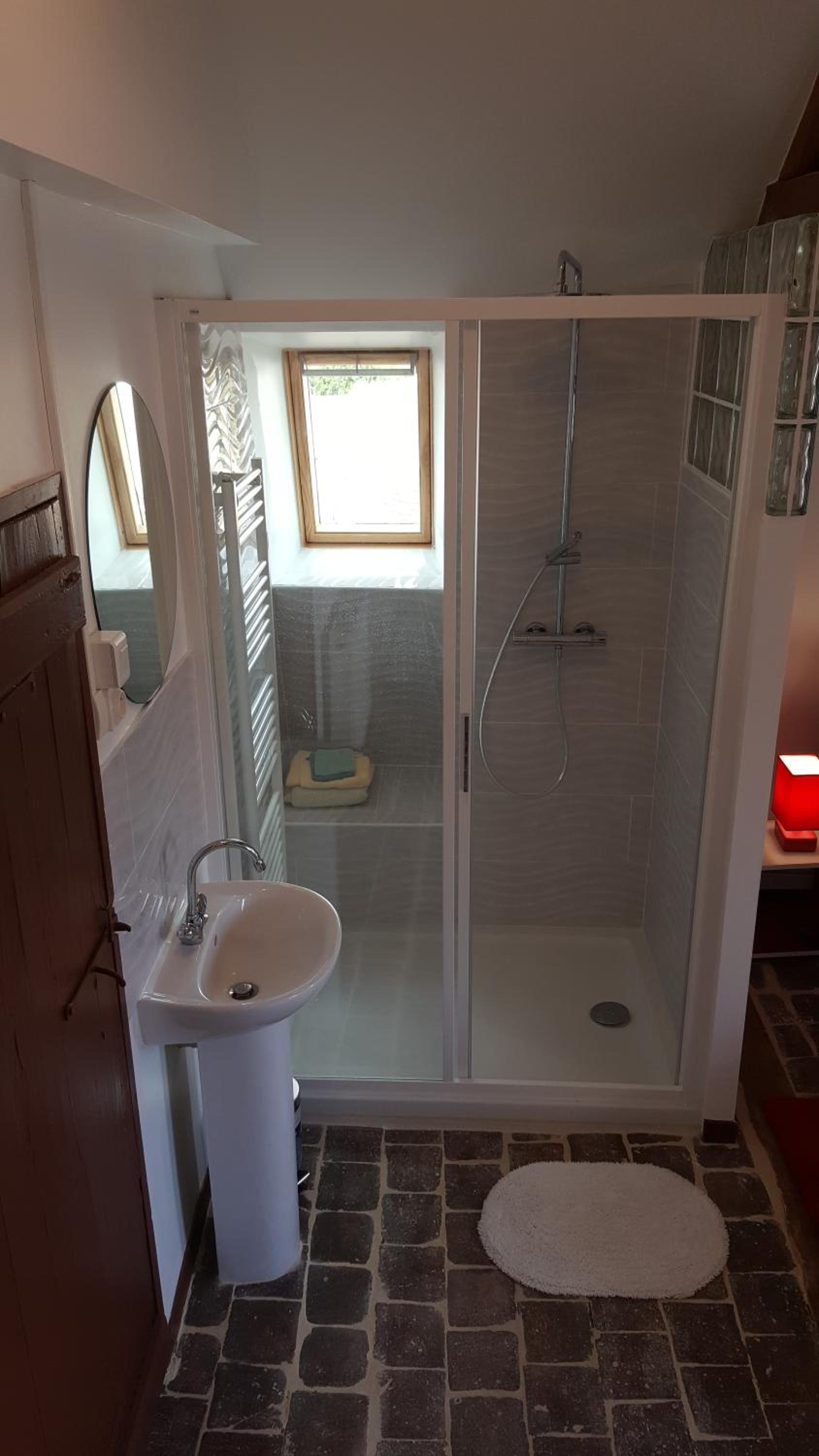 Deluxe Room - Photo 3