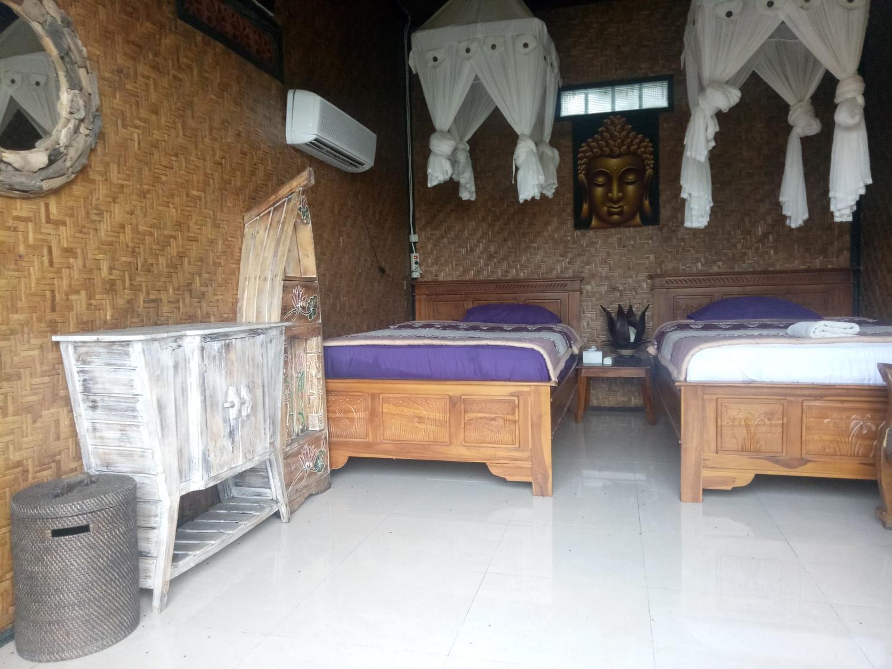 Double Room with Shared Bathroom photo 3