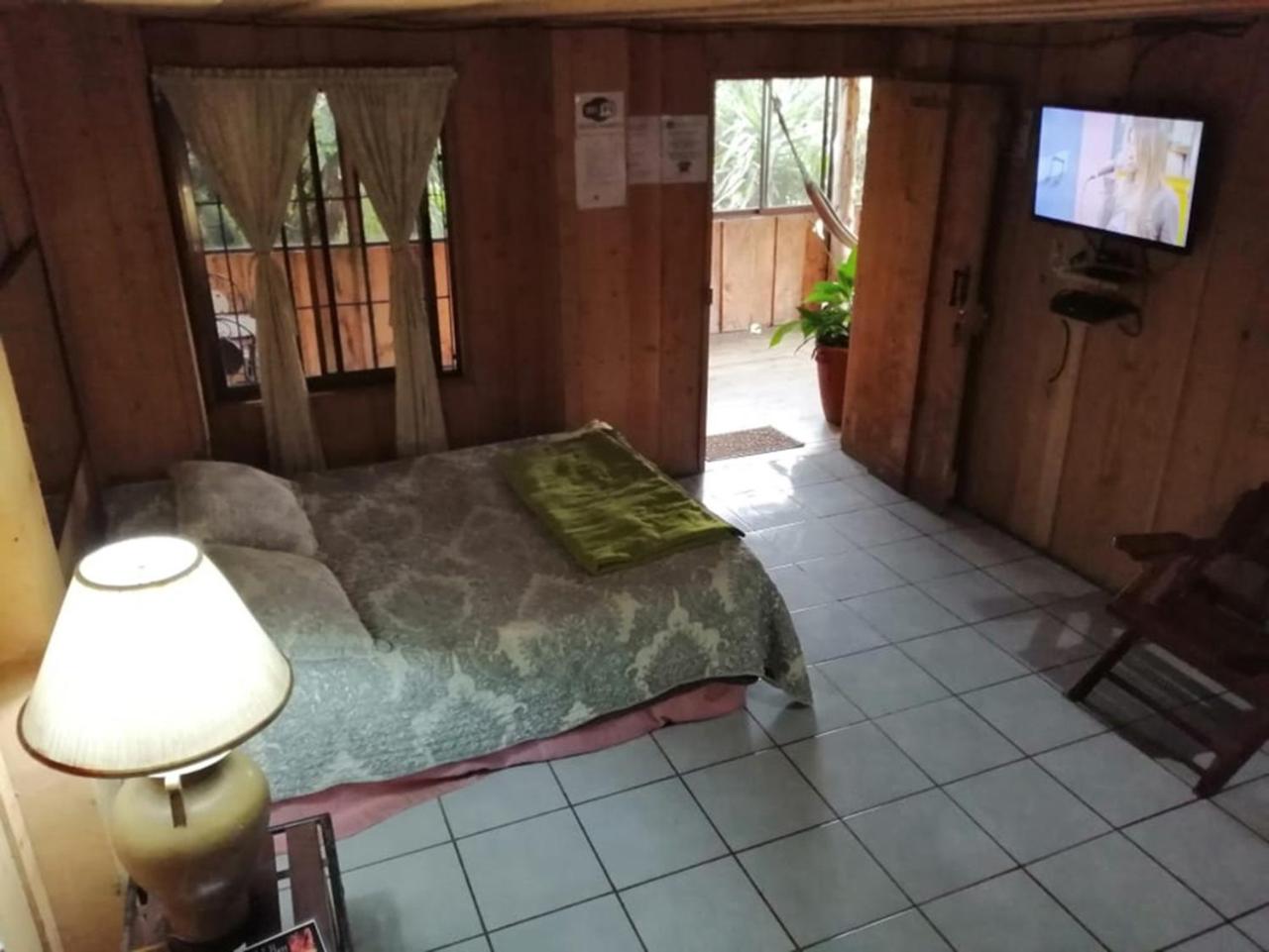 Budget Double Room photo 3