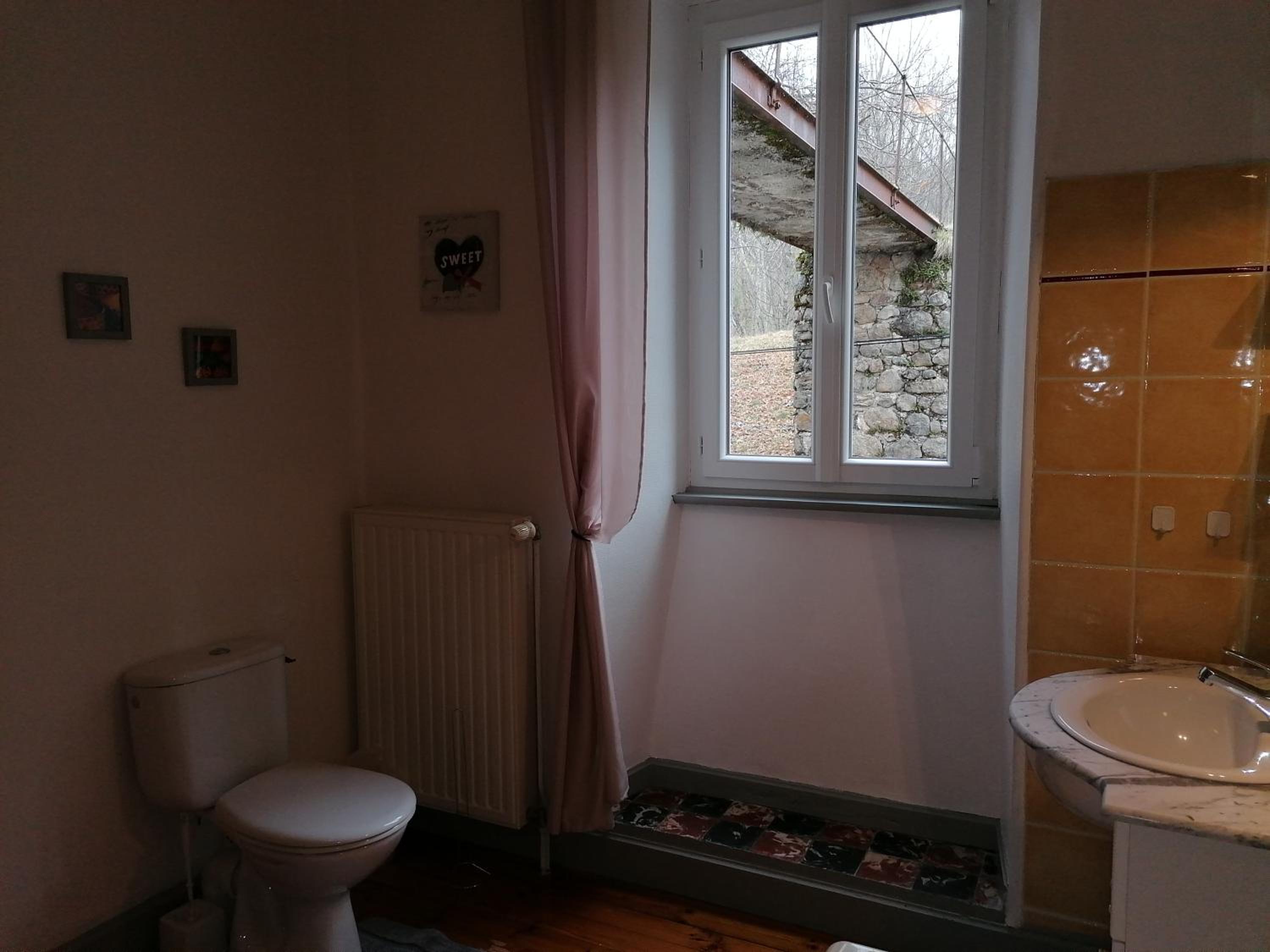 Holiday Home (8 Adults) - Photo 9
