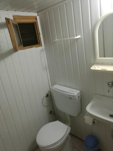Bungalow (2 Adults) - Photo 6