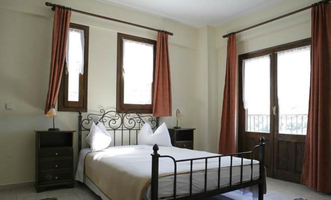 Double or Twin Room photo 1