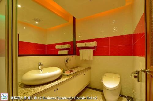 Business Twin Room photo 2