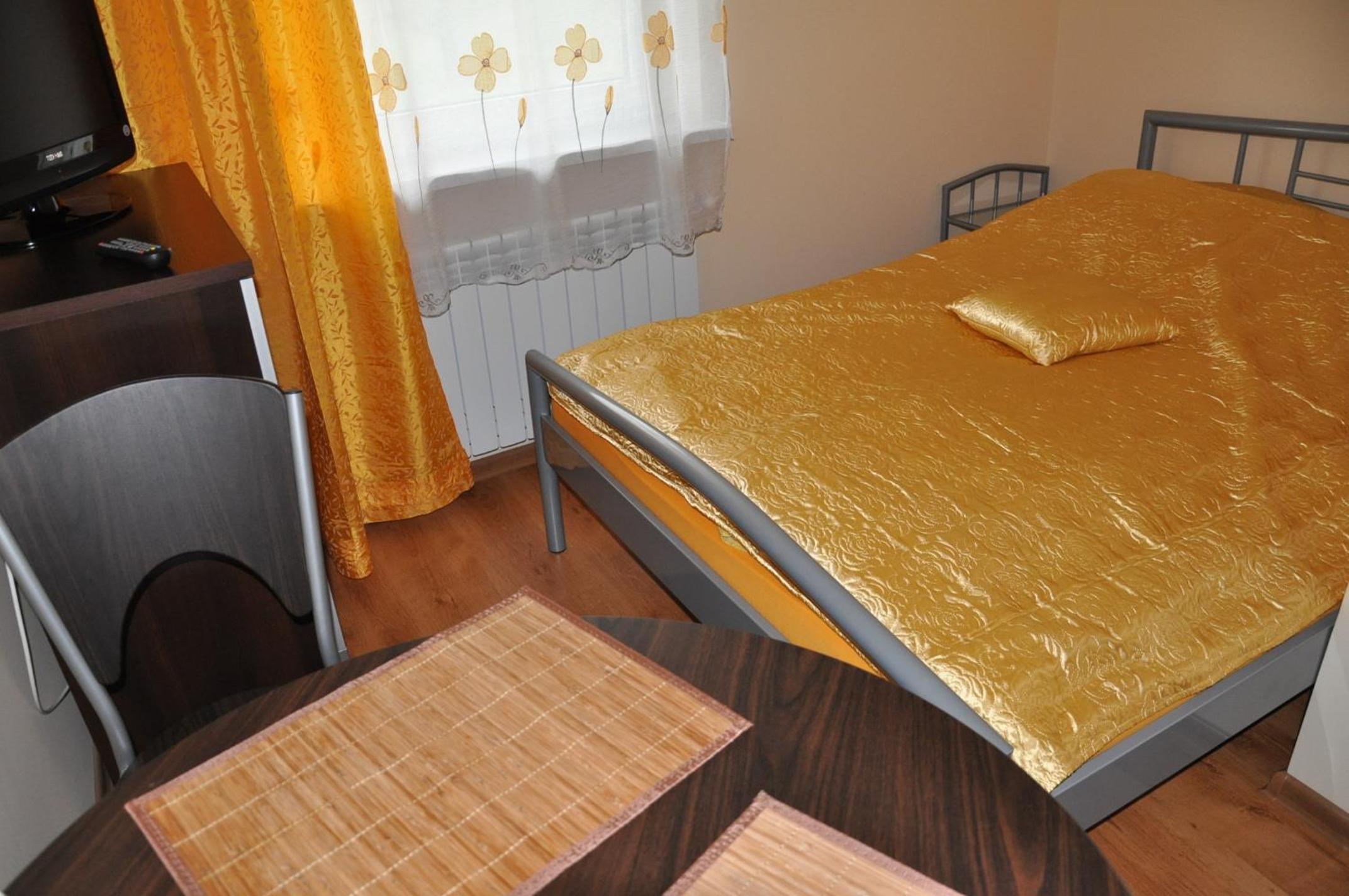 Small Double Room photo 1