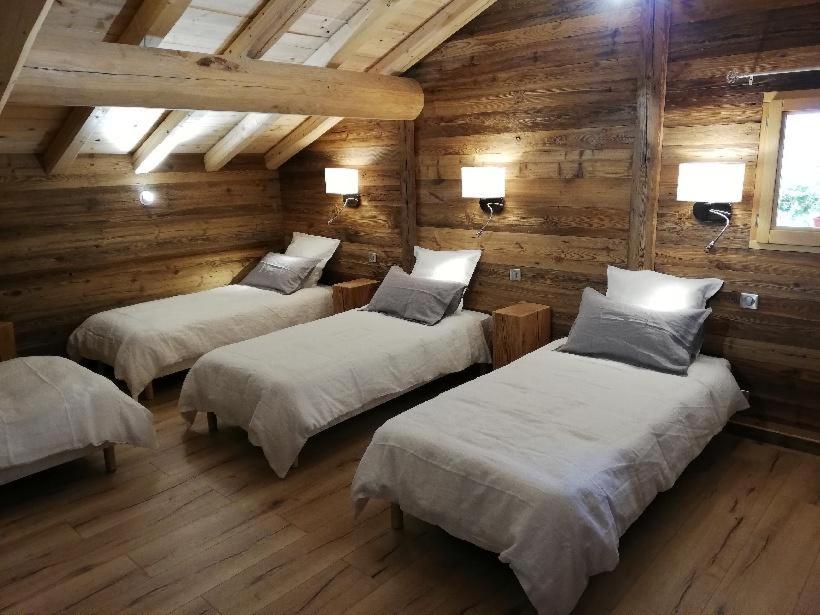 Quadruple Room with Mountain View - Photo 1