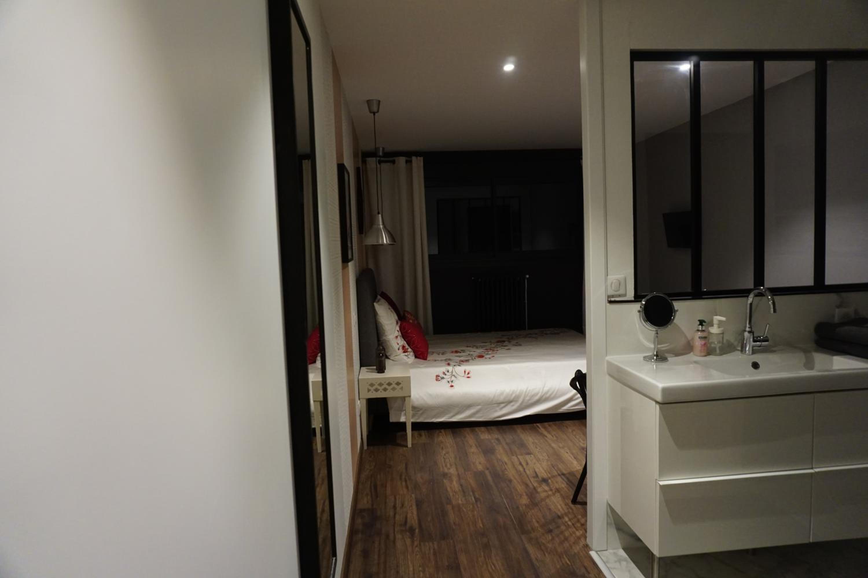 Double Room with Private Bathroom photo 2