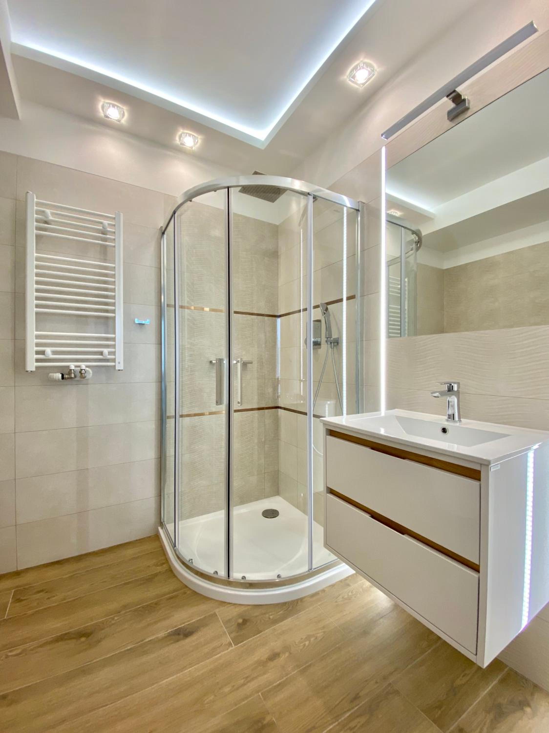 One-Bedroom Apartment - Photo 18