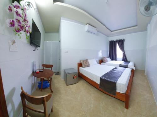 Twin Room with Mountain View