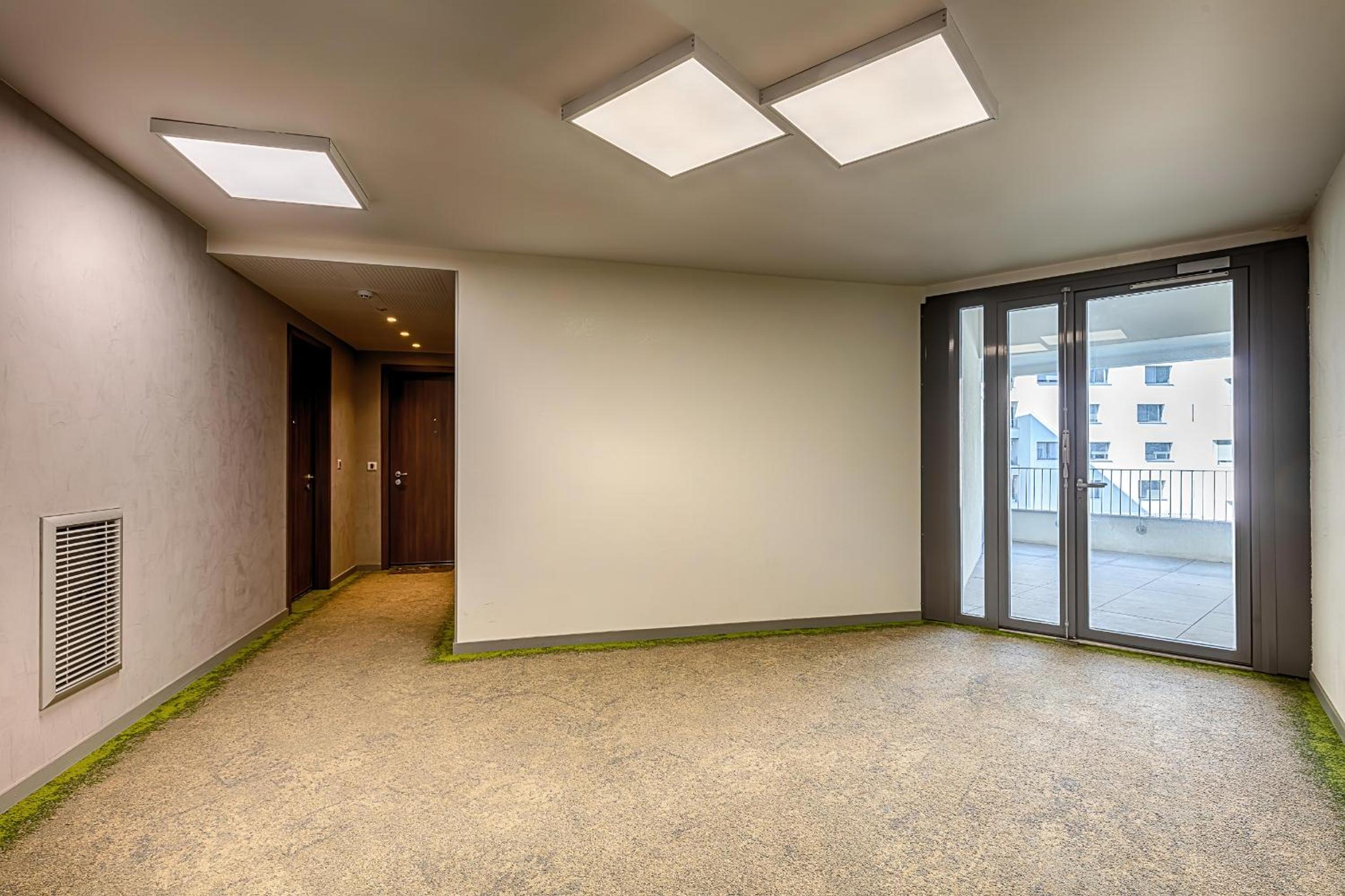 Apartment with Lake View photo 3
