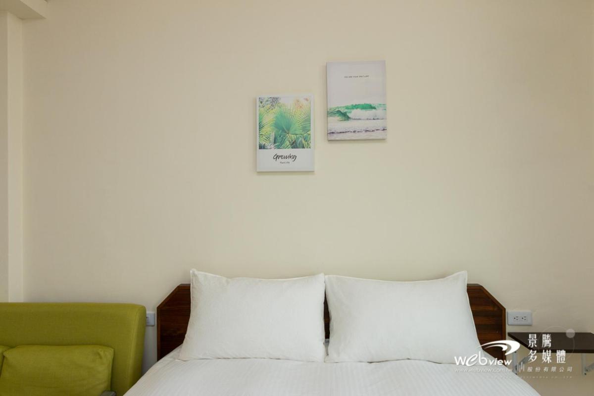 Deluxe Double Room with Shower