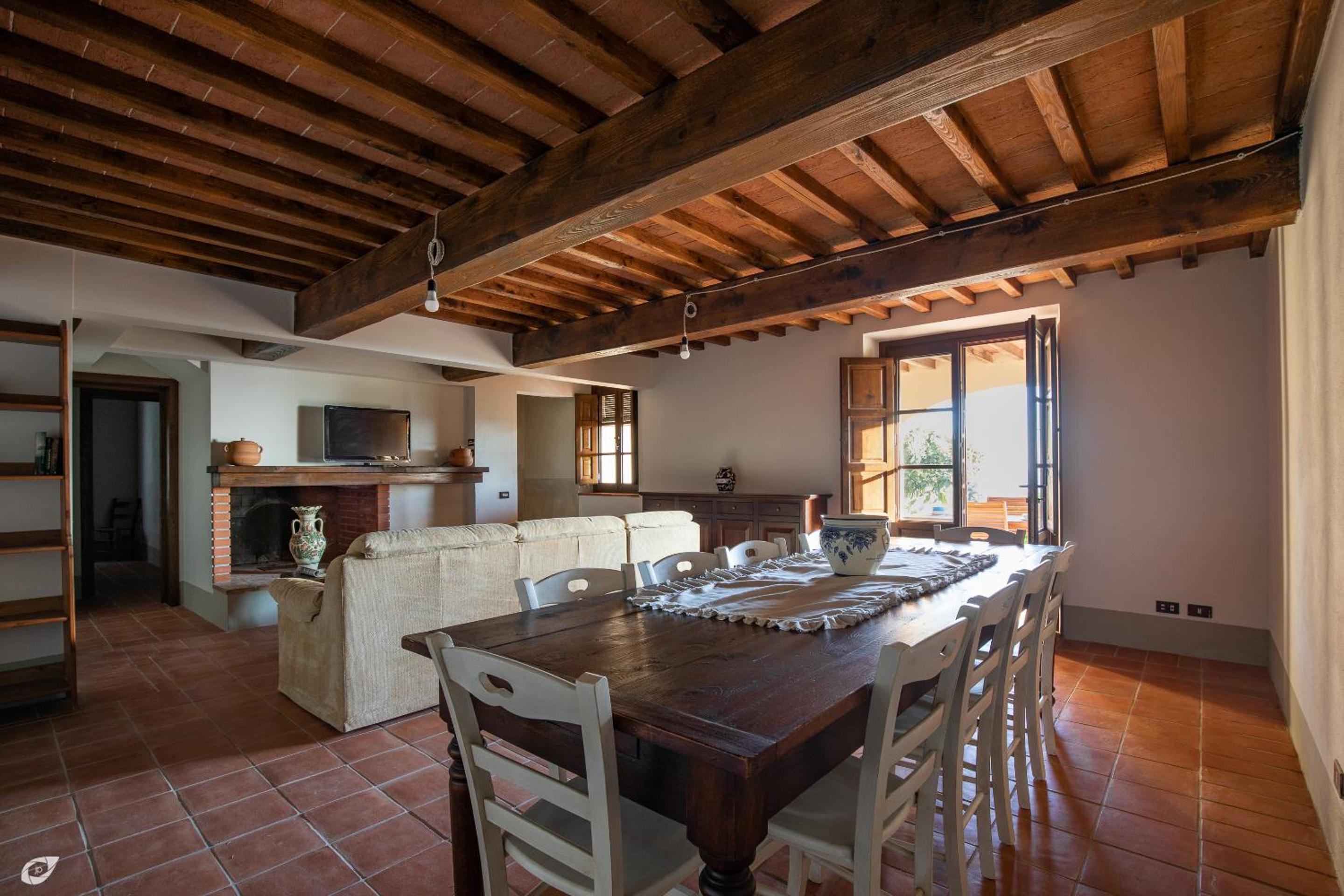 Villa photo 2