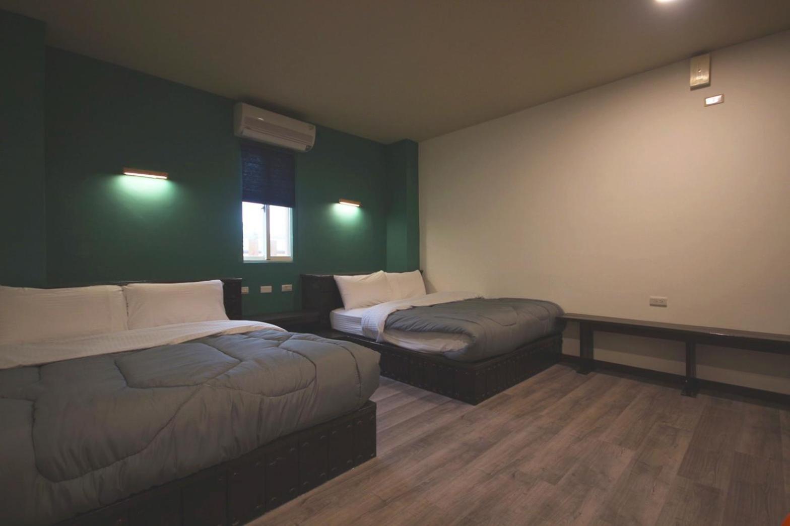 Deluxe Quadruple Room photo 3