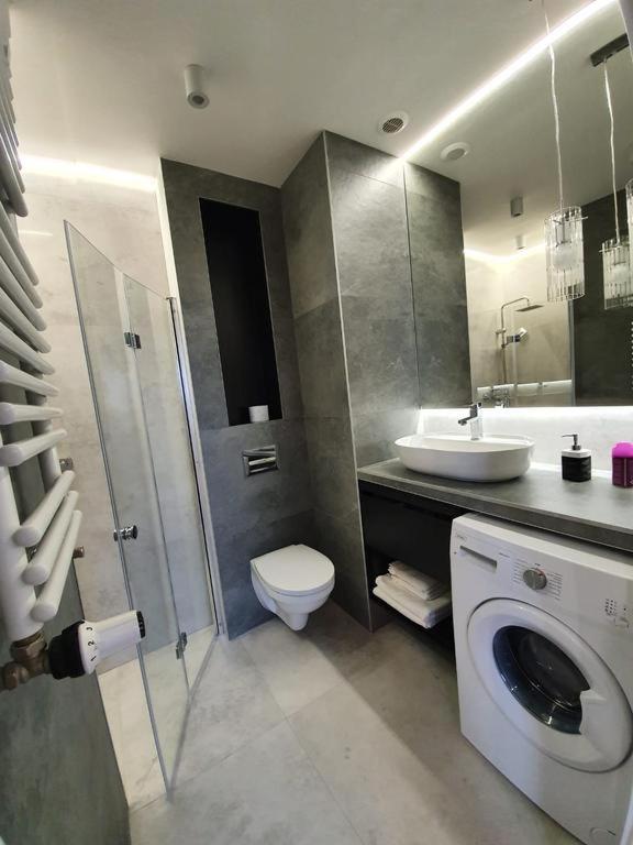 One-Bedroom Apartment - Photo 6