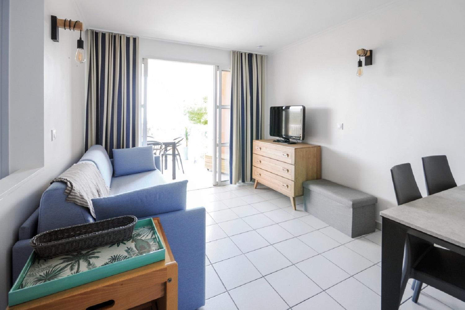 Prestige One-Bedroom Apartment (4 People)