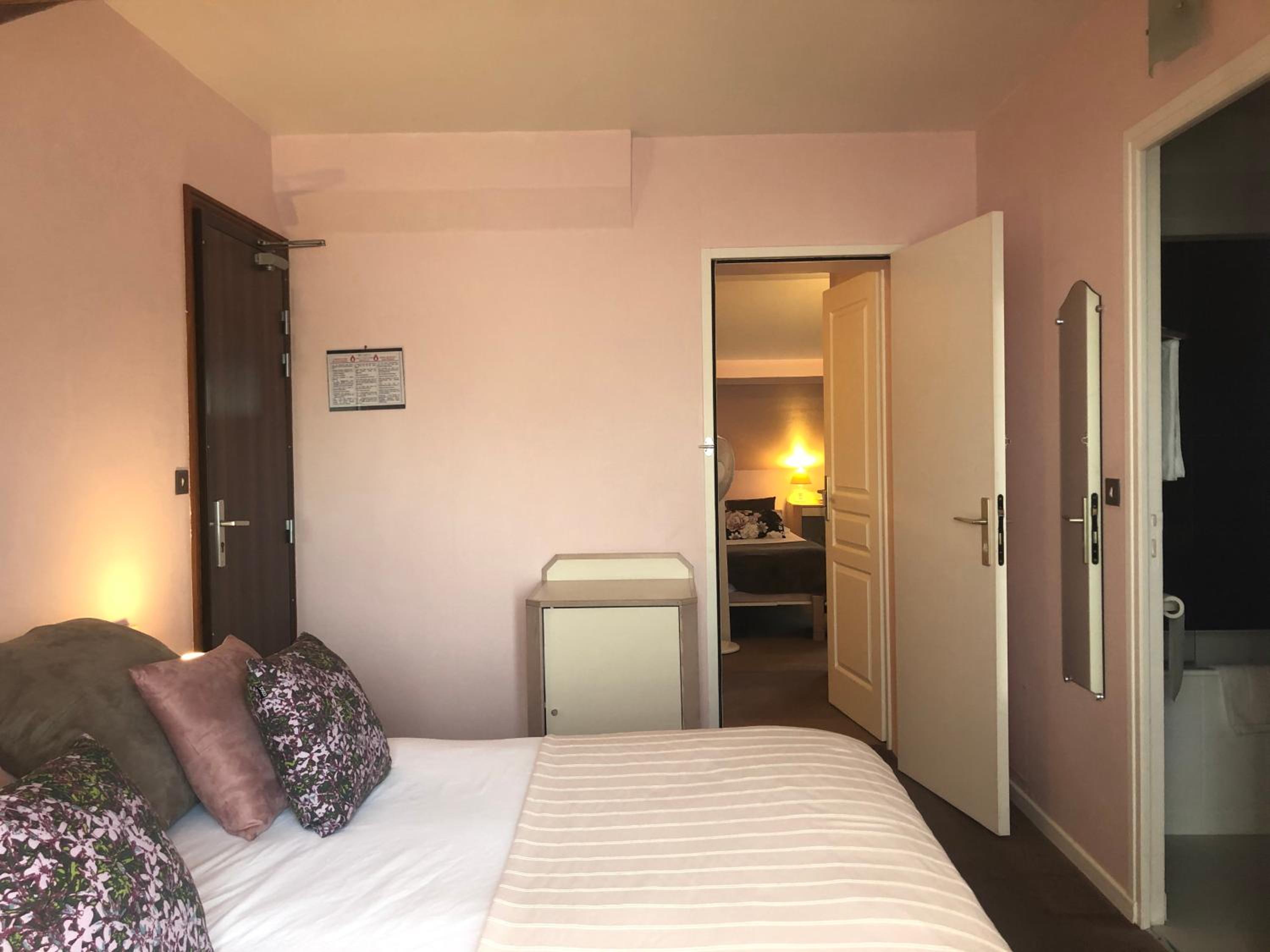 Family Room (4 Adults)