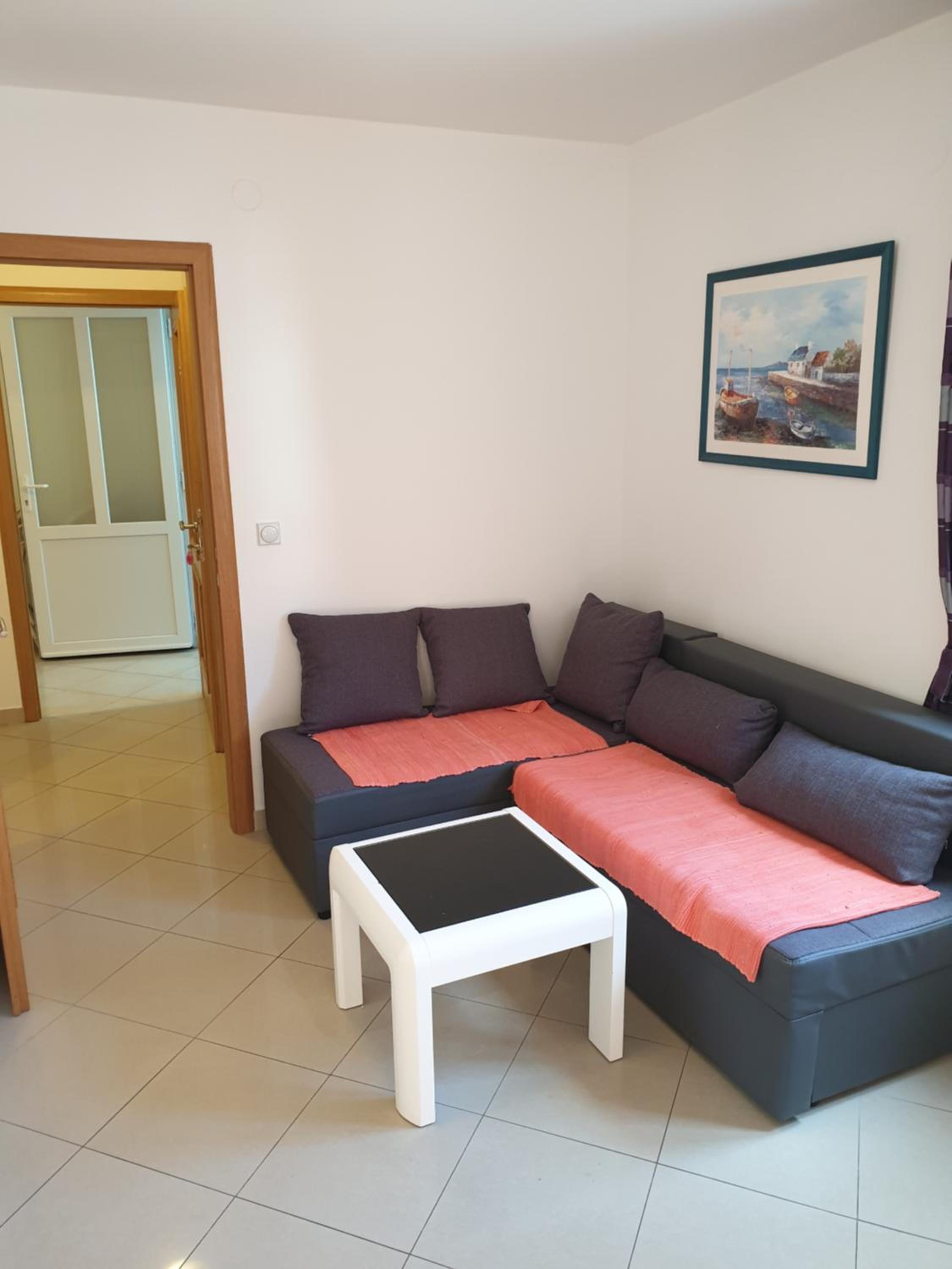 Apartment with Balcony photo 2