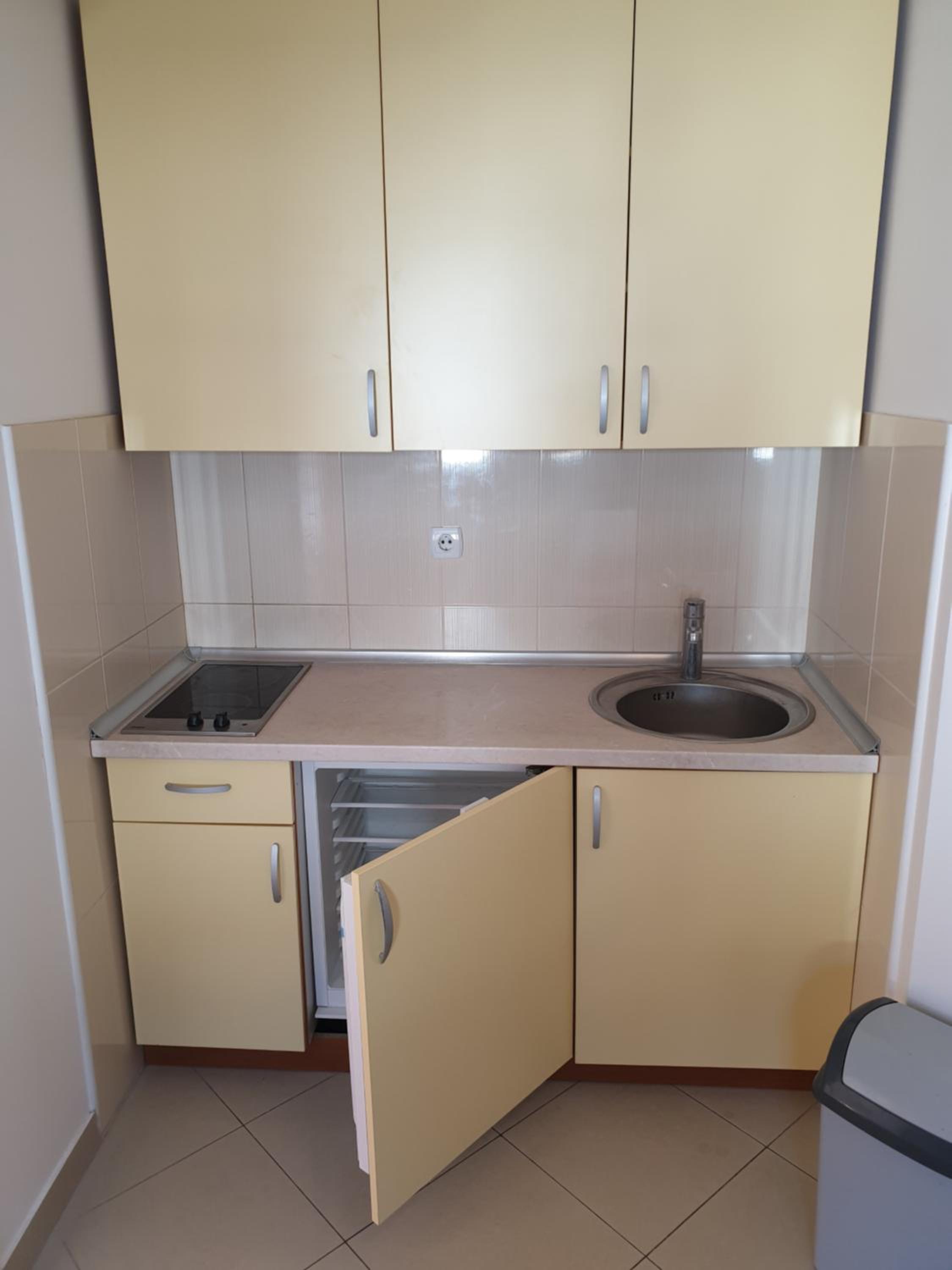 Apartment - Ground Floor photo 2