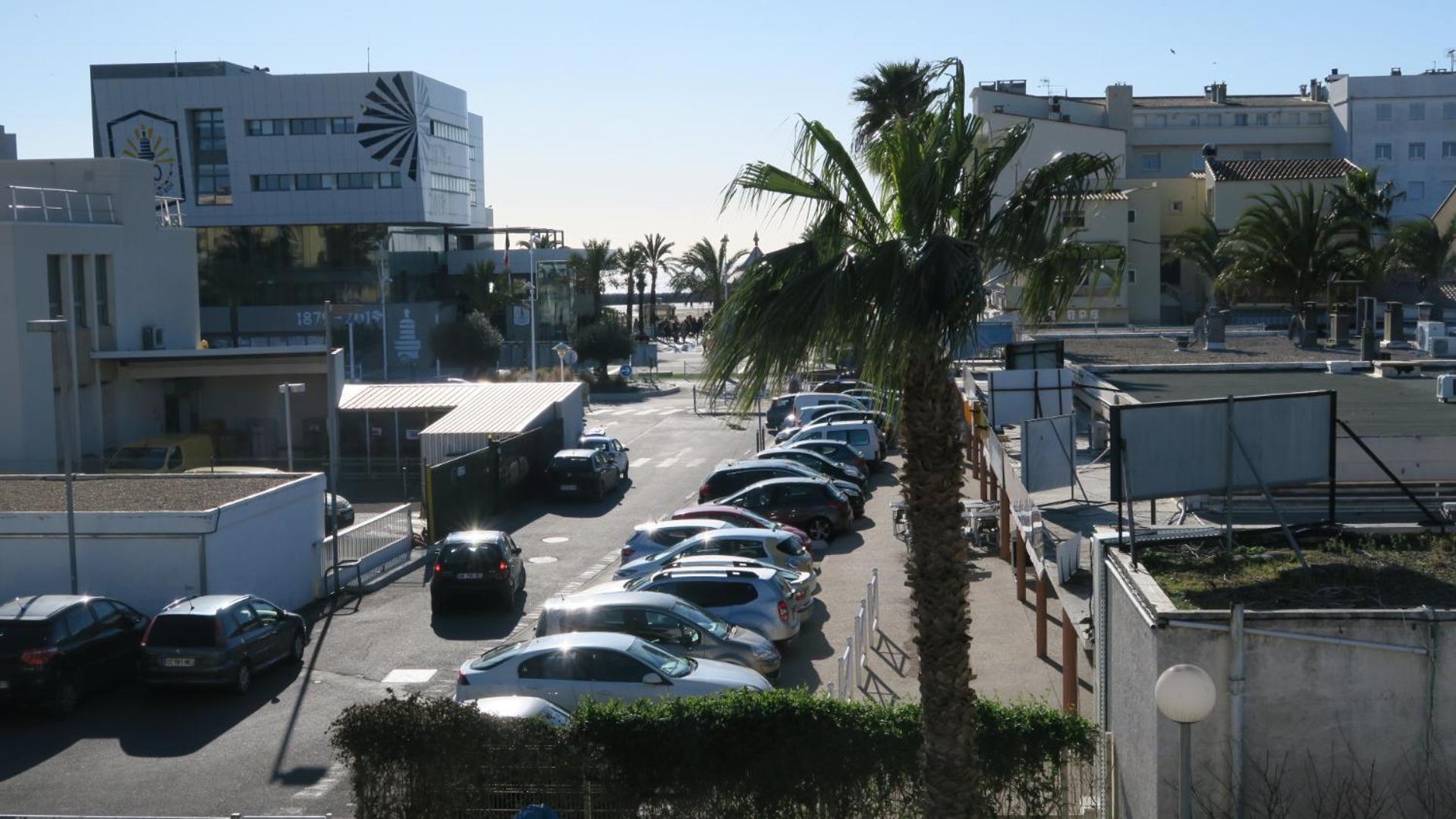 Studio with sea View - Upper Floors - Photo 9