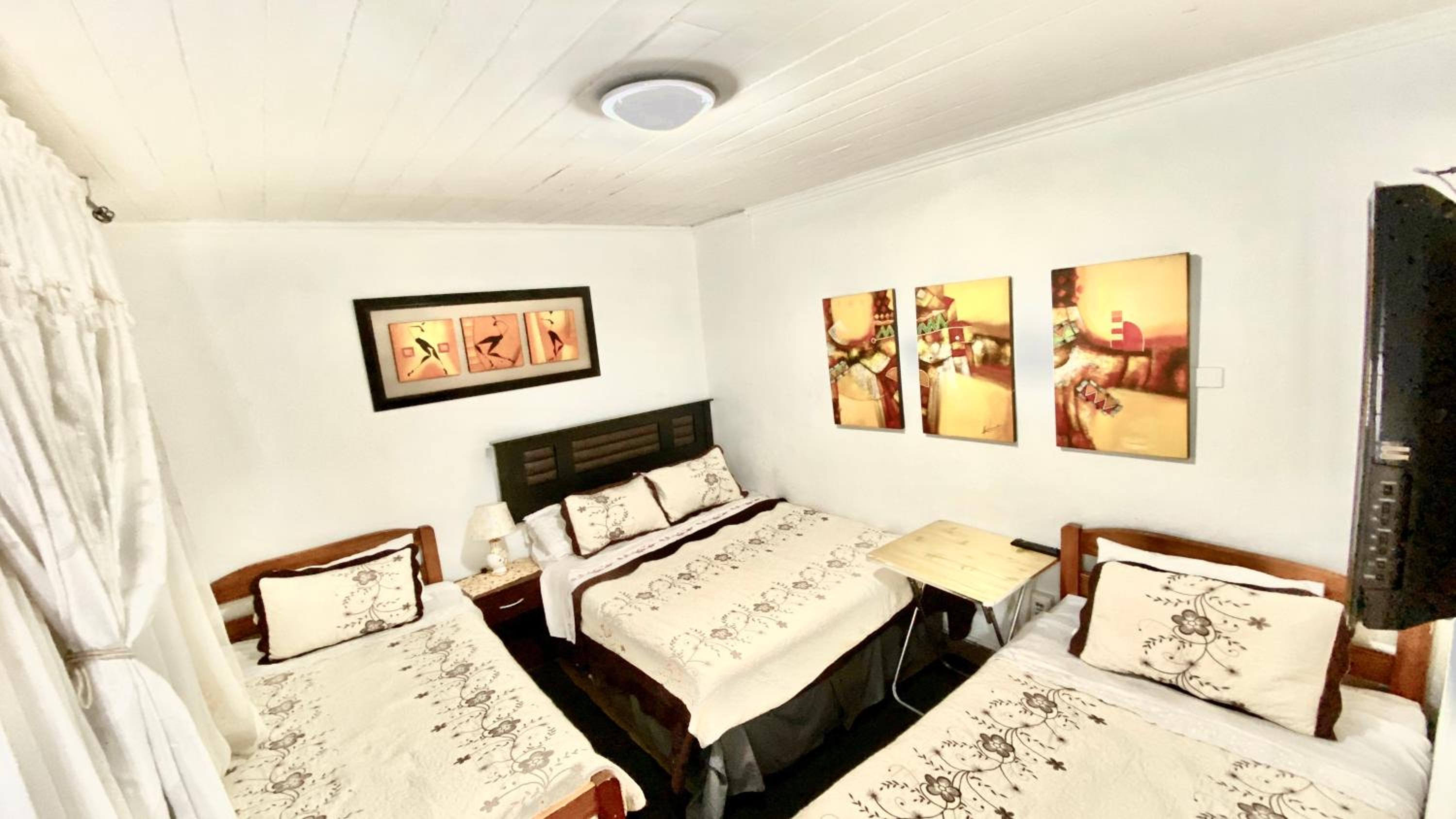 Quadruple Room with Bathroom photo 1