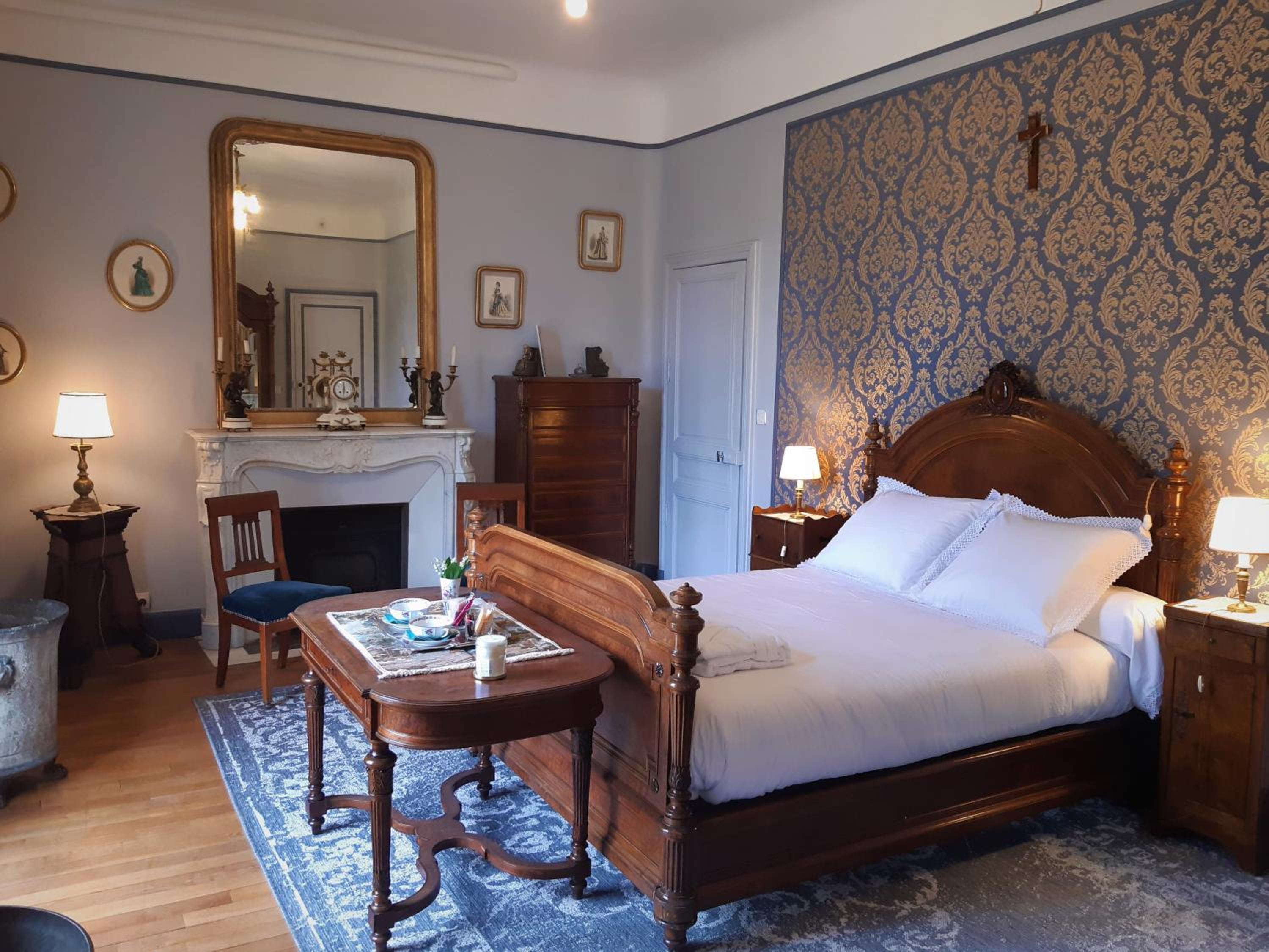 Double Room with Garden View - Photo 3
