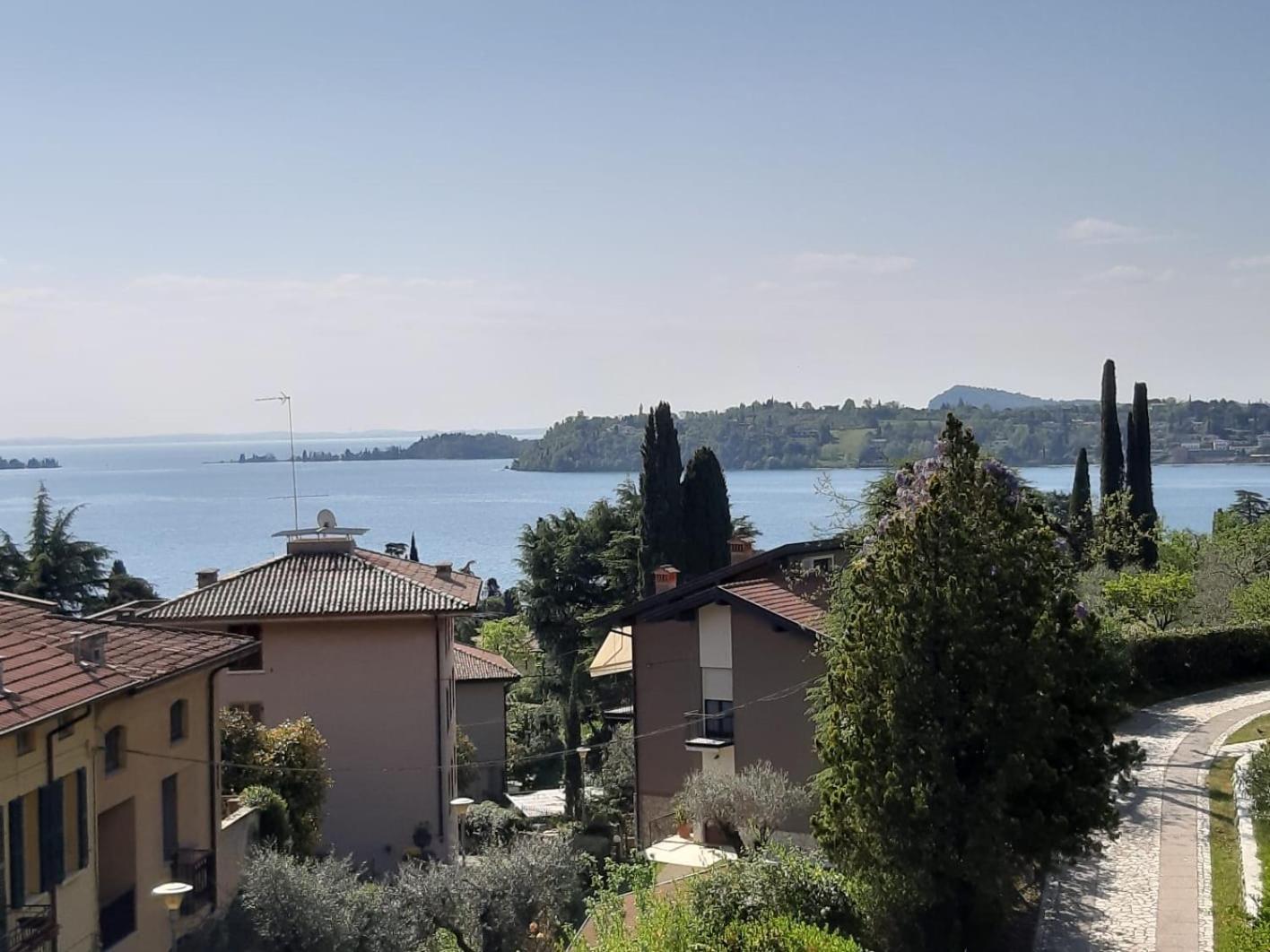 Apartment with Lake View photo 1