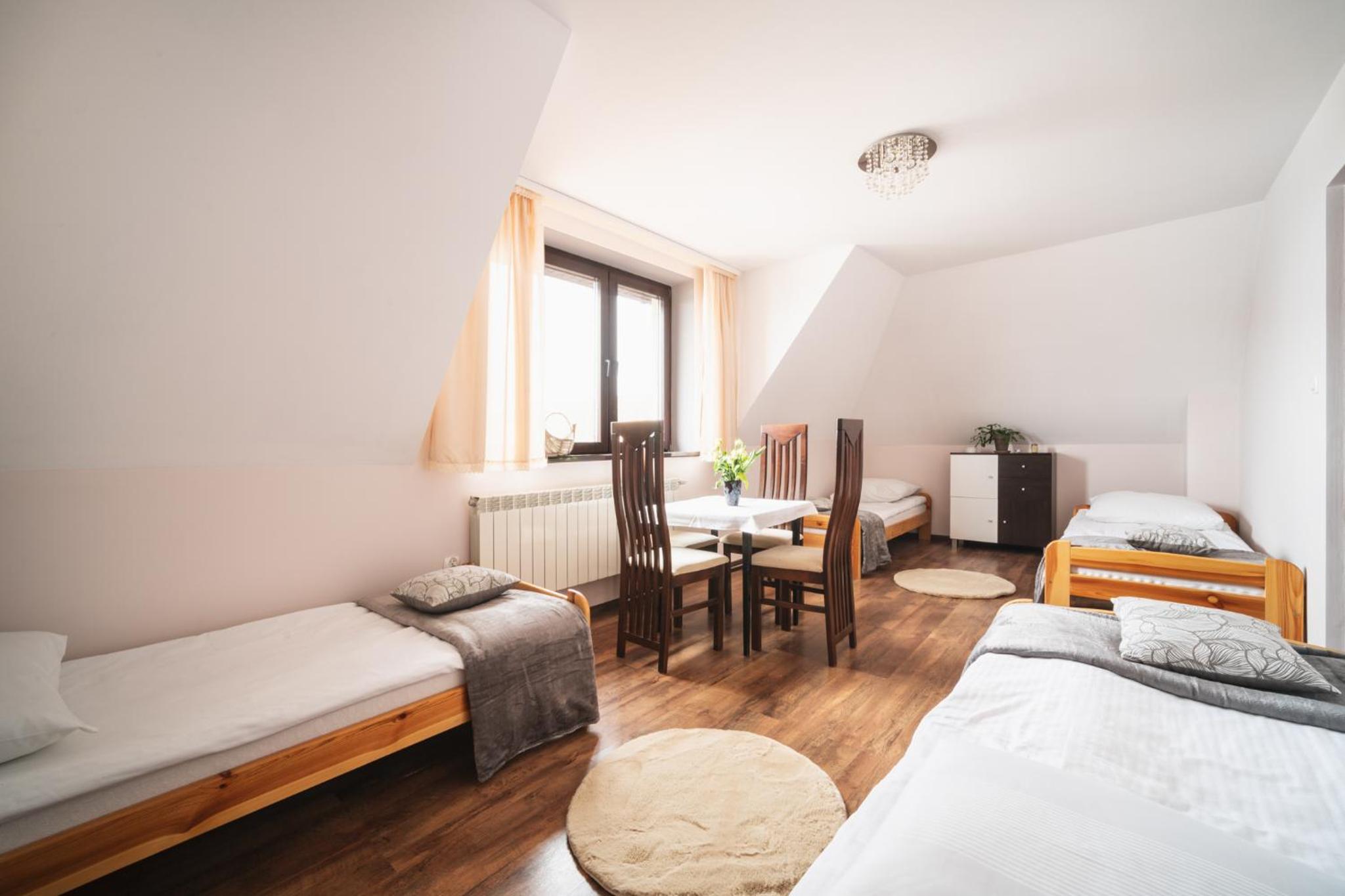 Triple Room with Private Bathroom photo 1