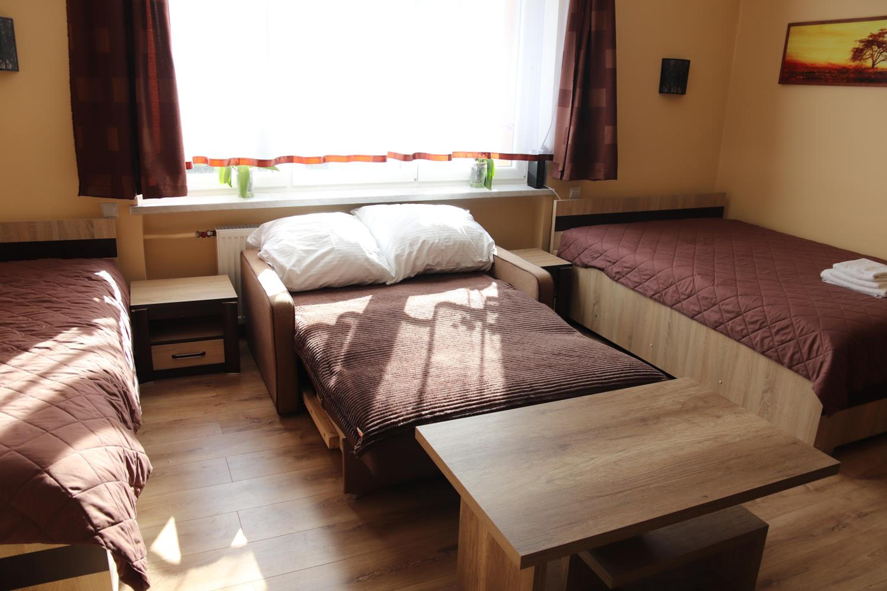 One-Bedroom Apartment - Photo 12