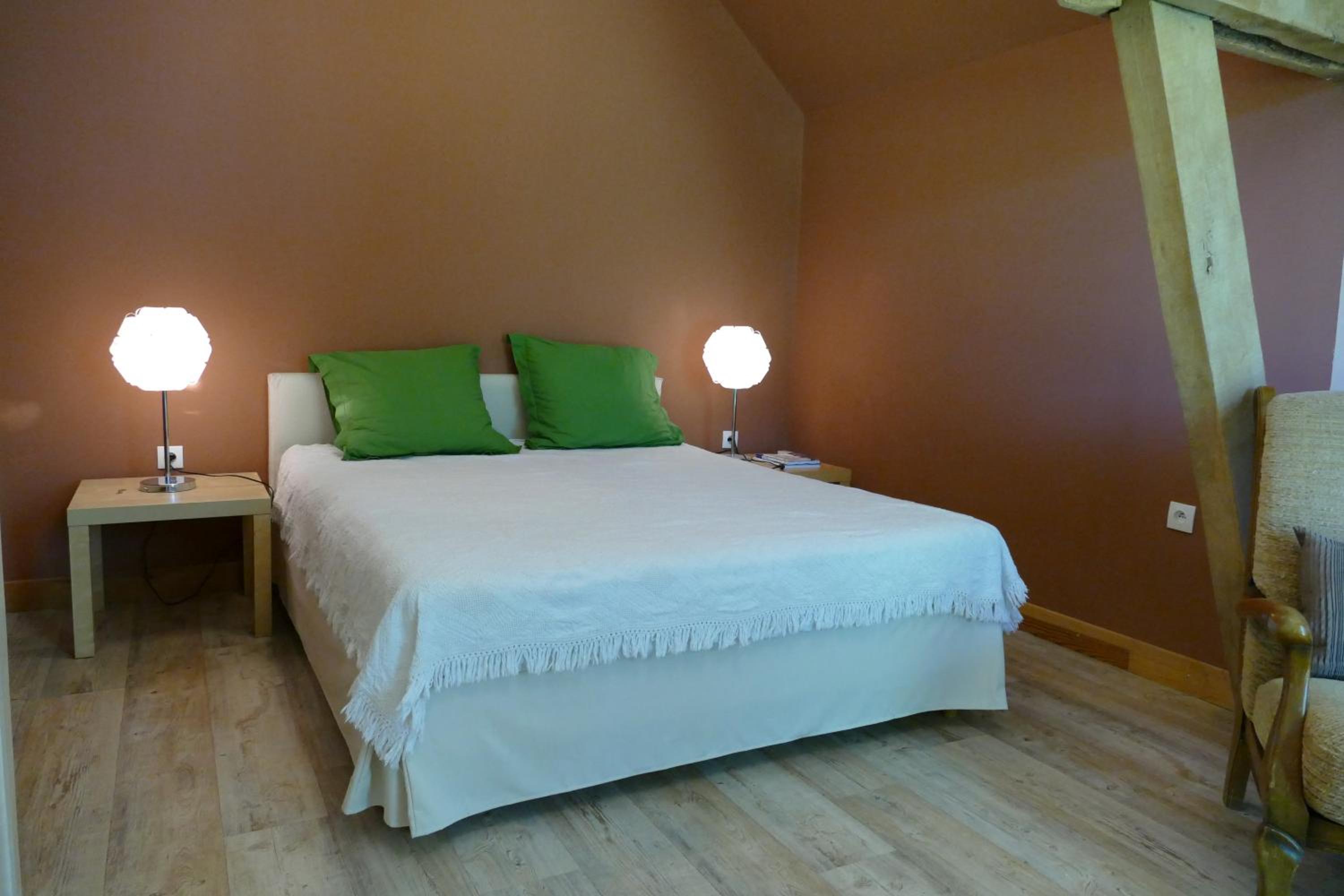 King Room with Garden View - Photo 6
