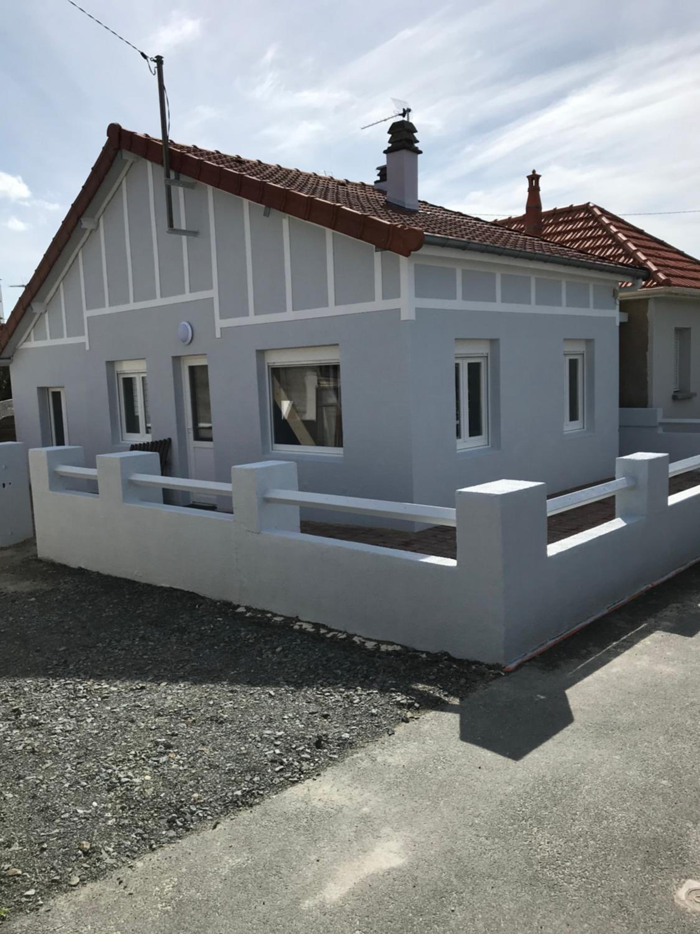 Two-Bedroom House - Photo 1