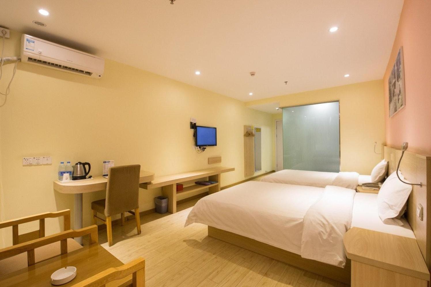 Comfortable Twin Room photo 2
