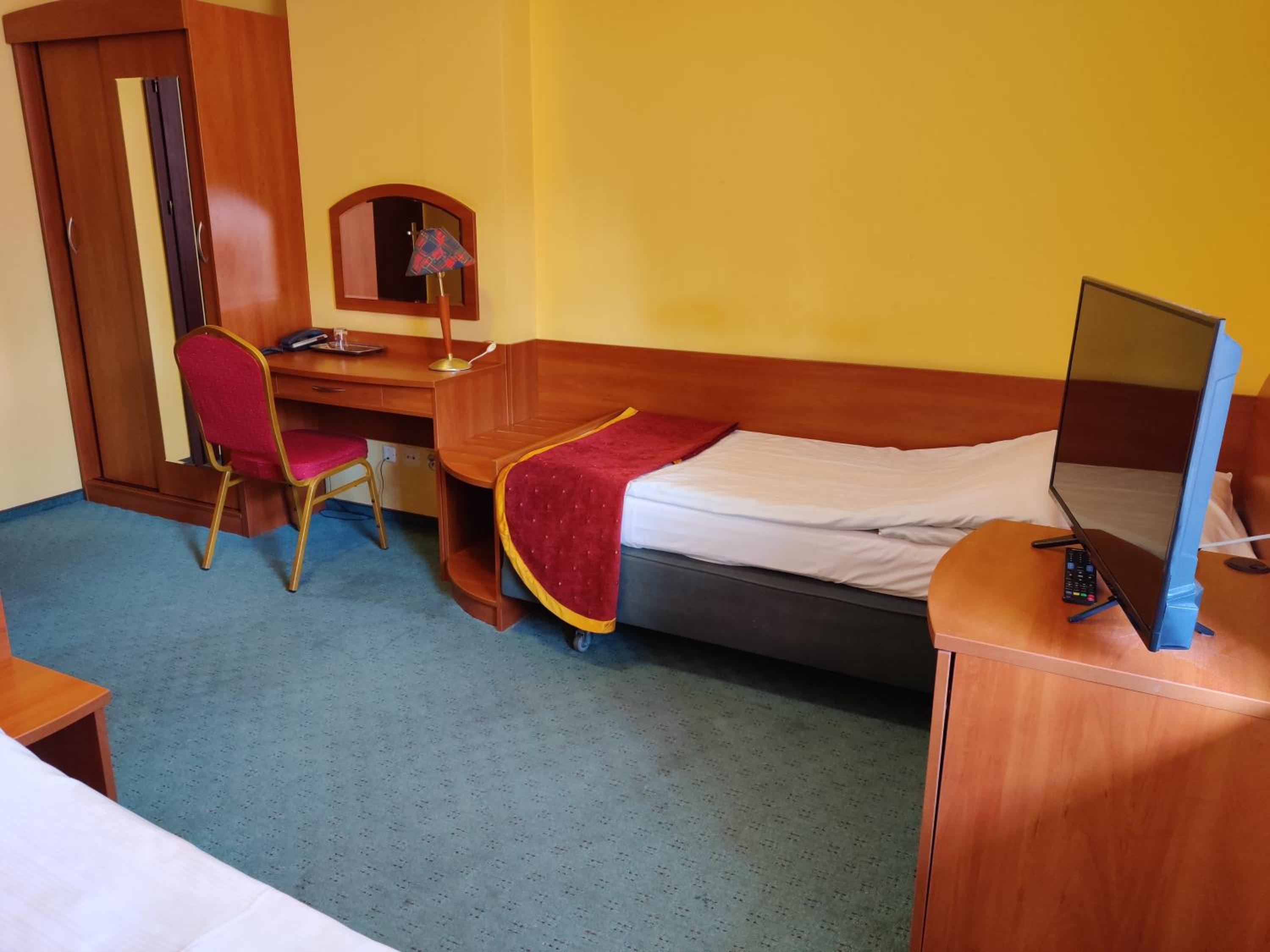 Standard Single Room