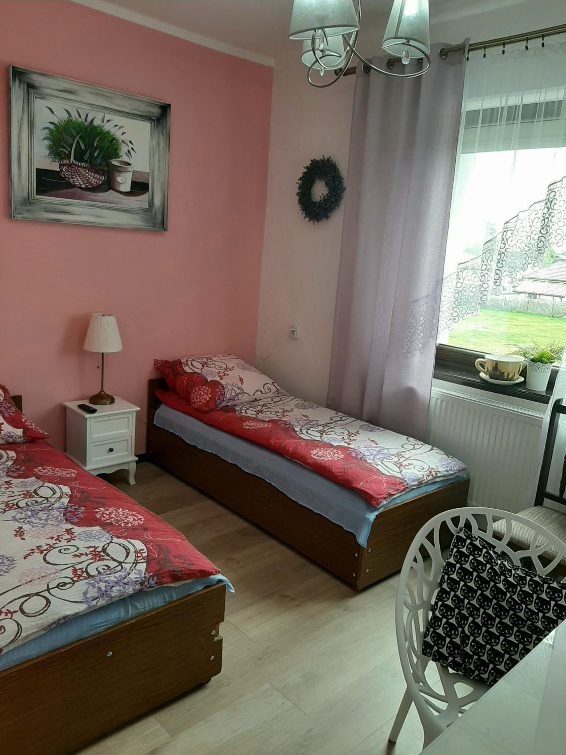 Deluxe Double Room (2 Adults + 1 Child) - Photo 3