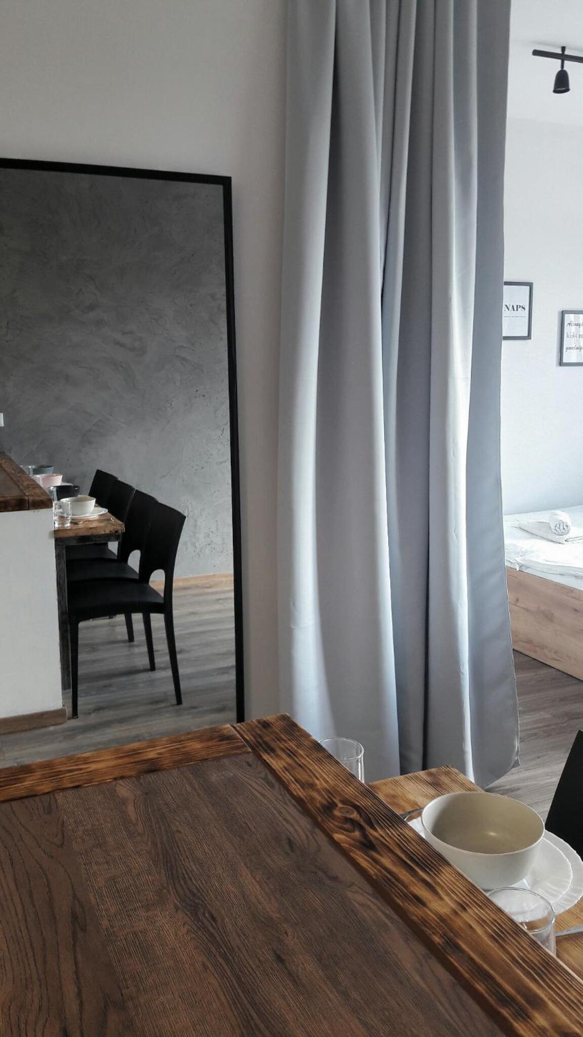 Studio Apartment - Photo 6
