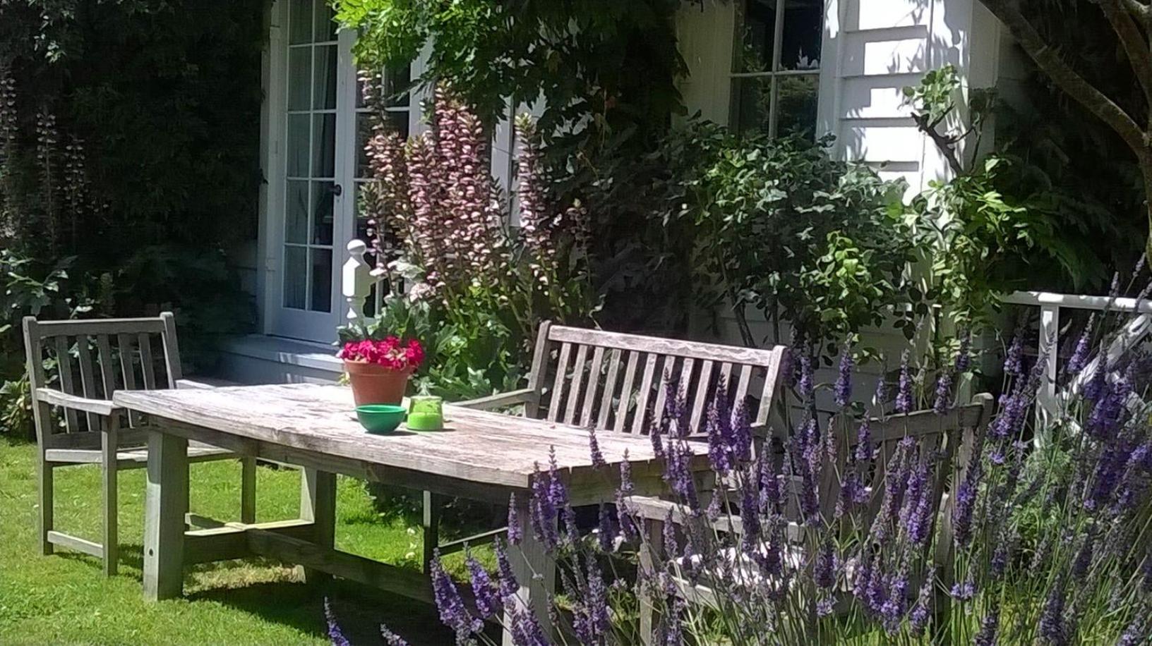 Queen Room with Garden View - Full B&B photo 1