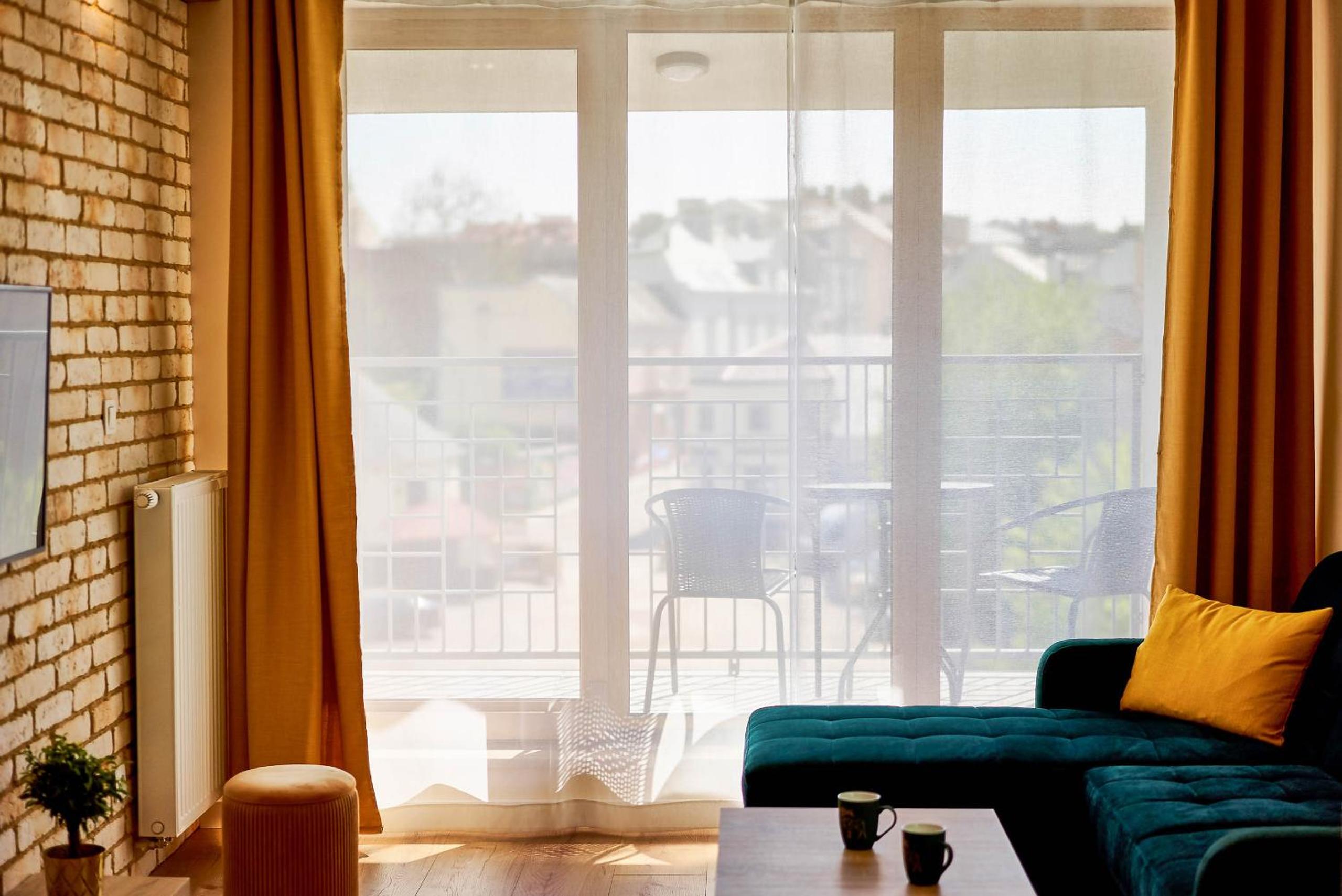 One-Bedroom Apartment - Photo 11