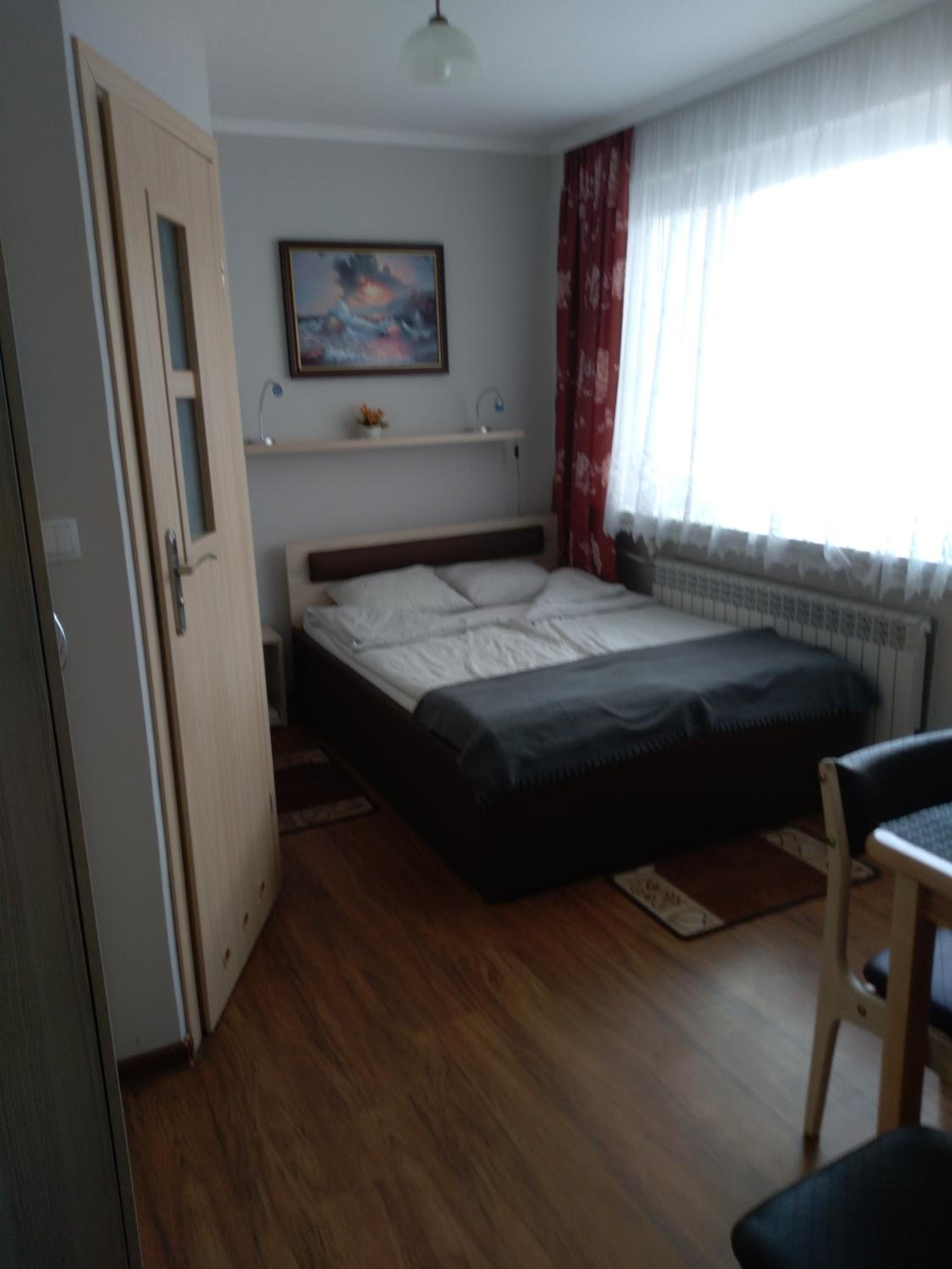 Double Room with Private Bathroom photo 3