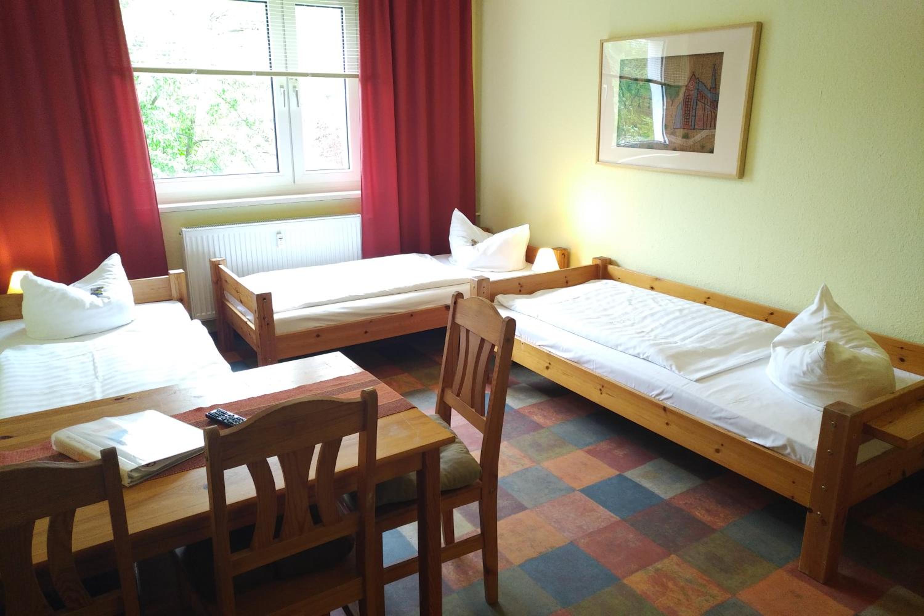 Triple Room with Shared Bathroom photo 1