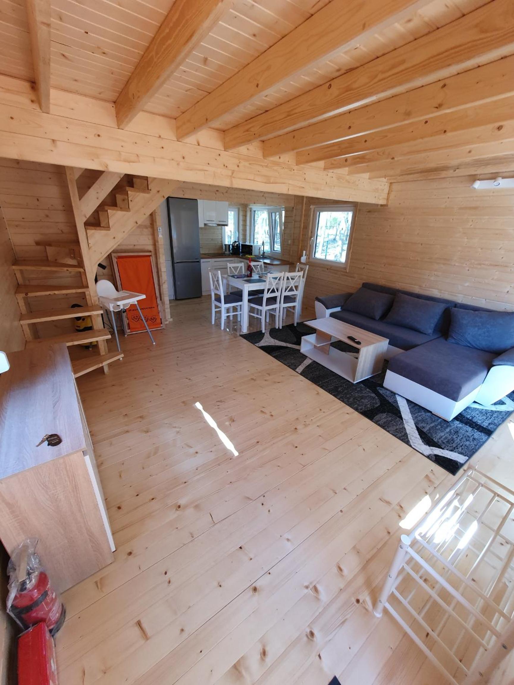 Three-Bedroom House photo 2