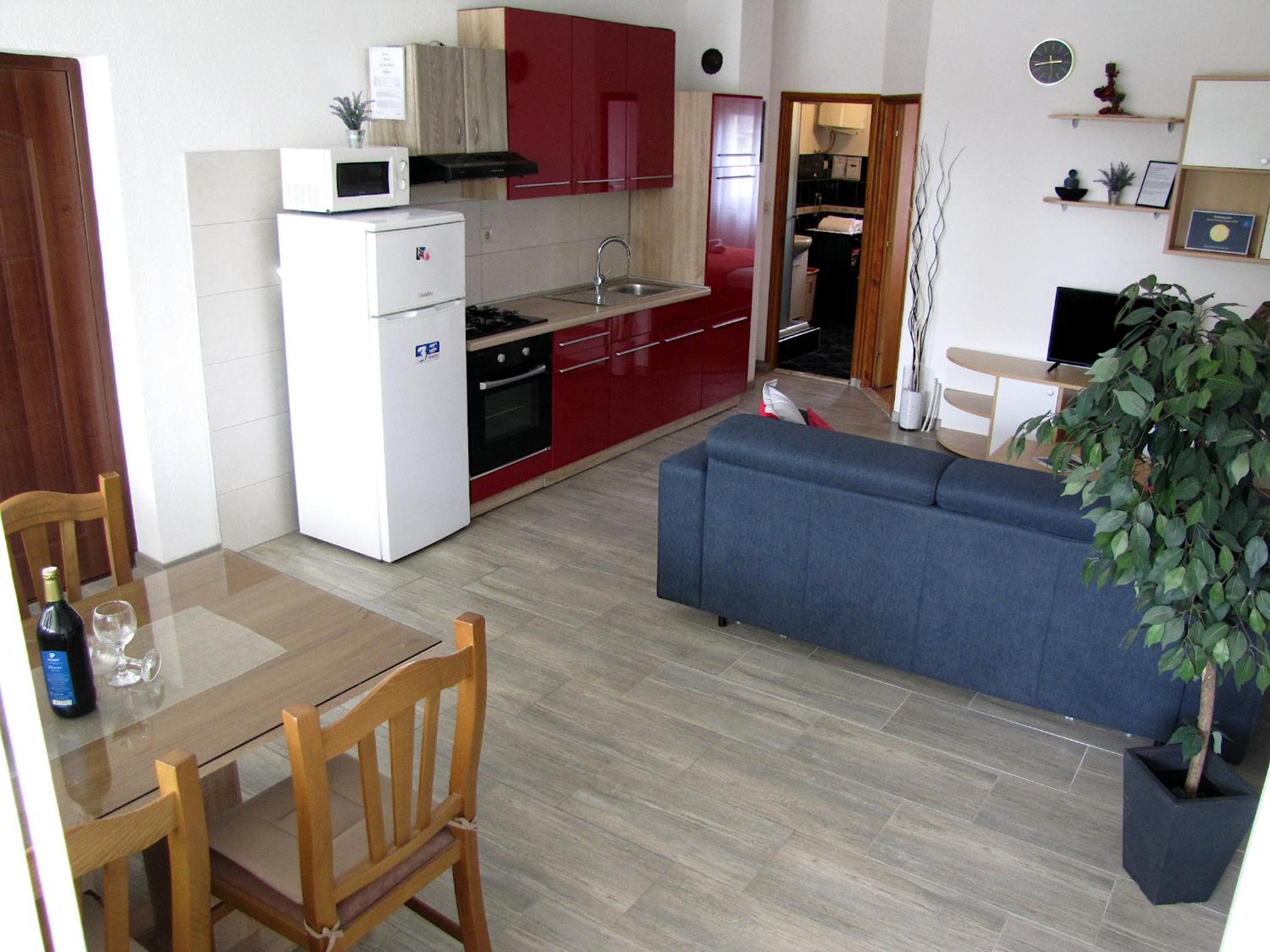 One-Bedroom Apartment - Ground Floor - Photo 10