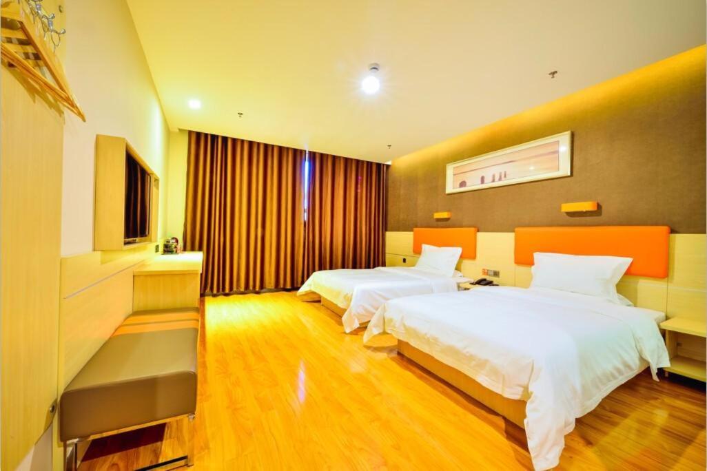 Premium Deluxe Twin Room photo 3