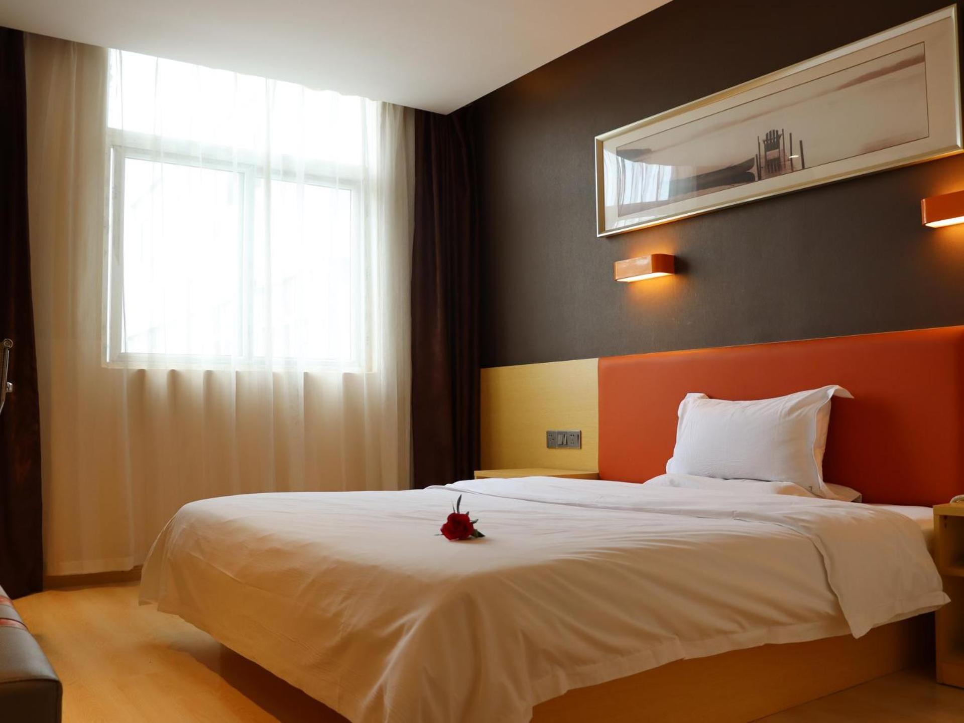 Premium Queen Room photo 2