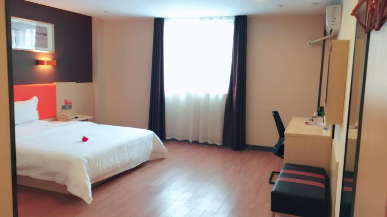 Superior Queen Room