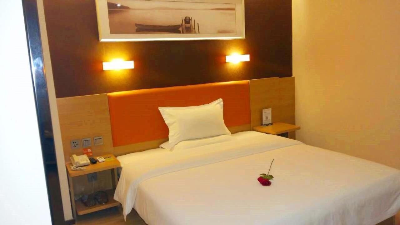 7Days Premium Guangzhou Zengcheng Xintang Plaza Branch