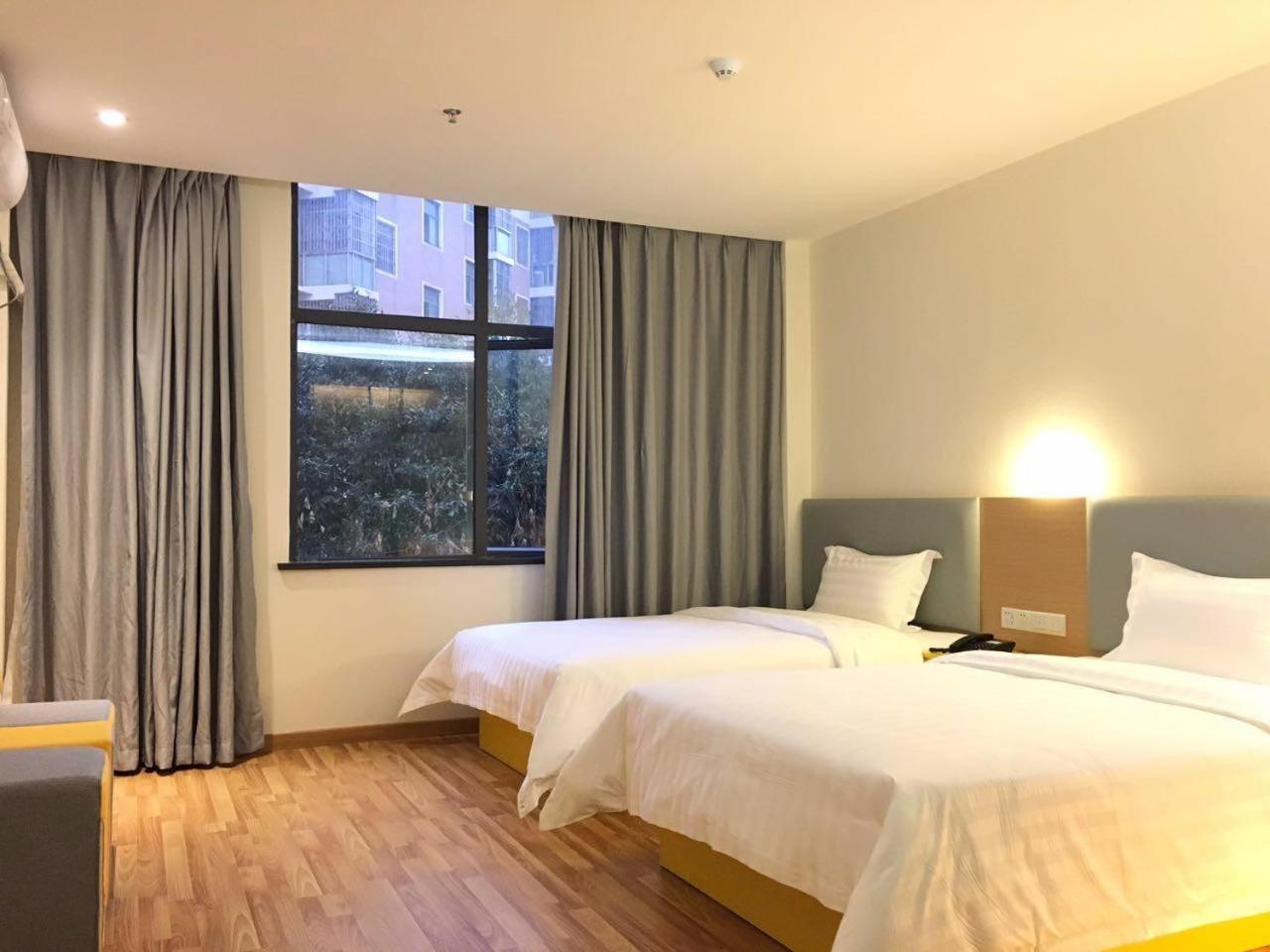 Twin Room photo 2