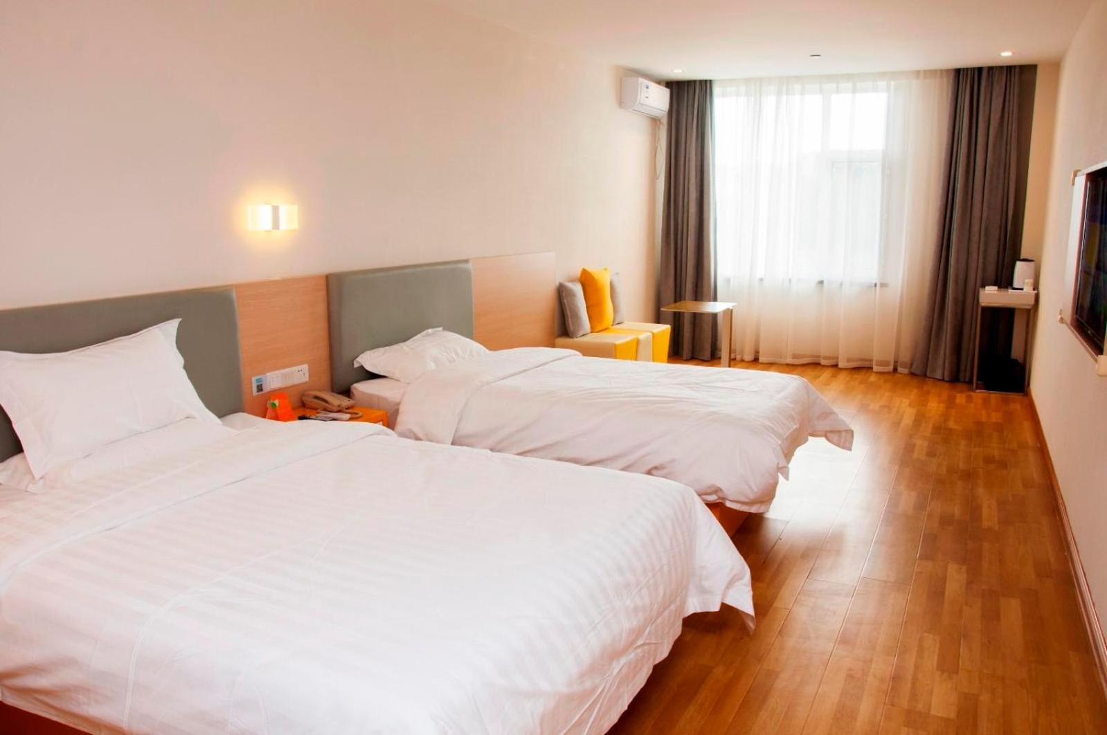Deluxe Twin Room photo 1