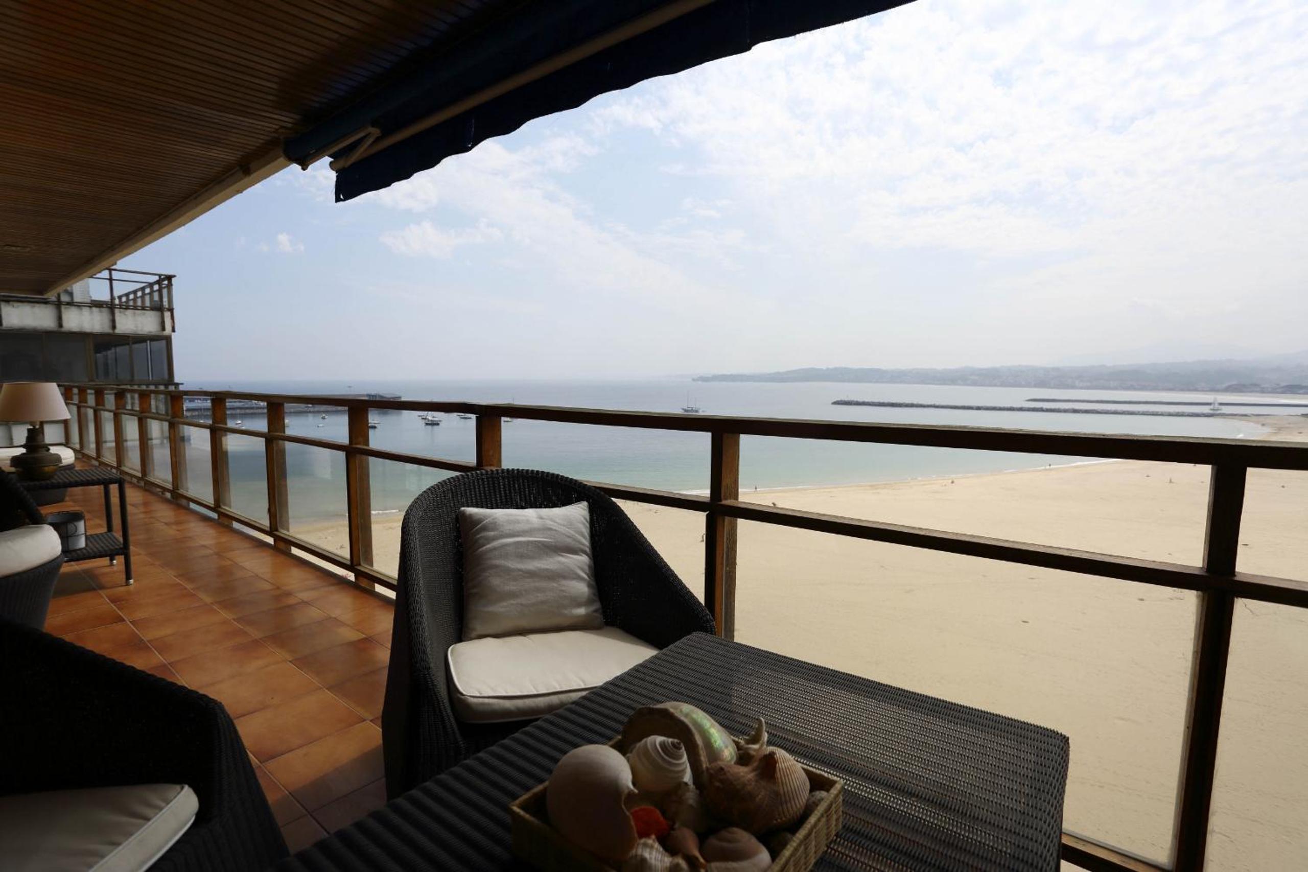 Apartment with Sea View